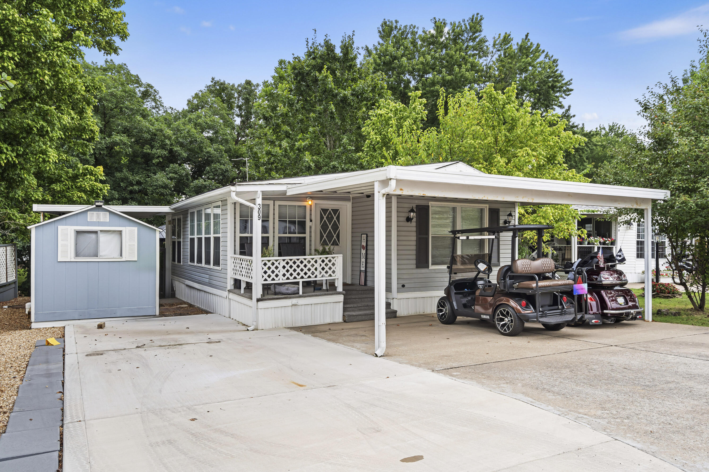 309 Sunshine Circle Property Photo 1