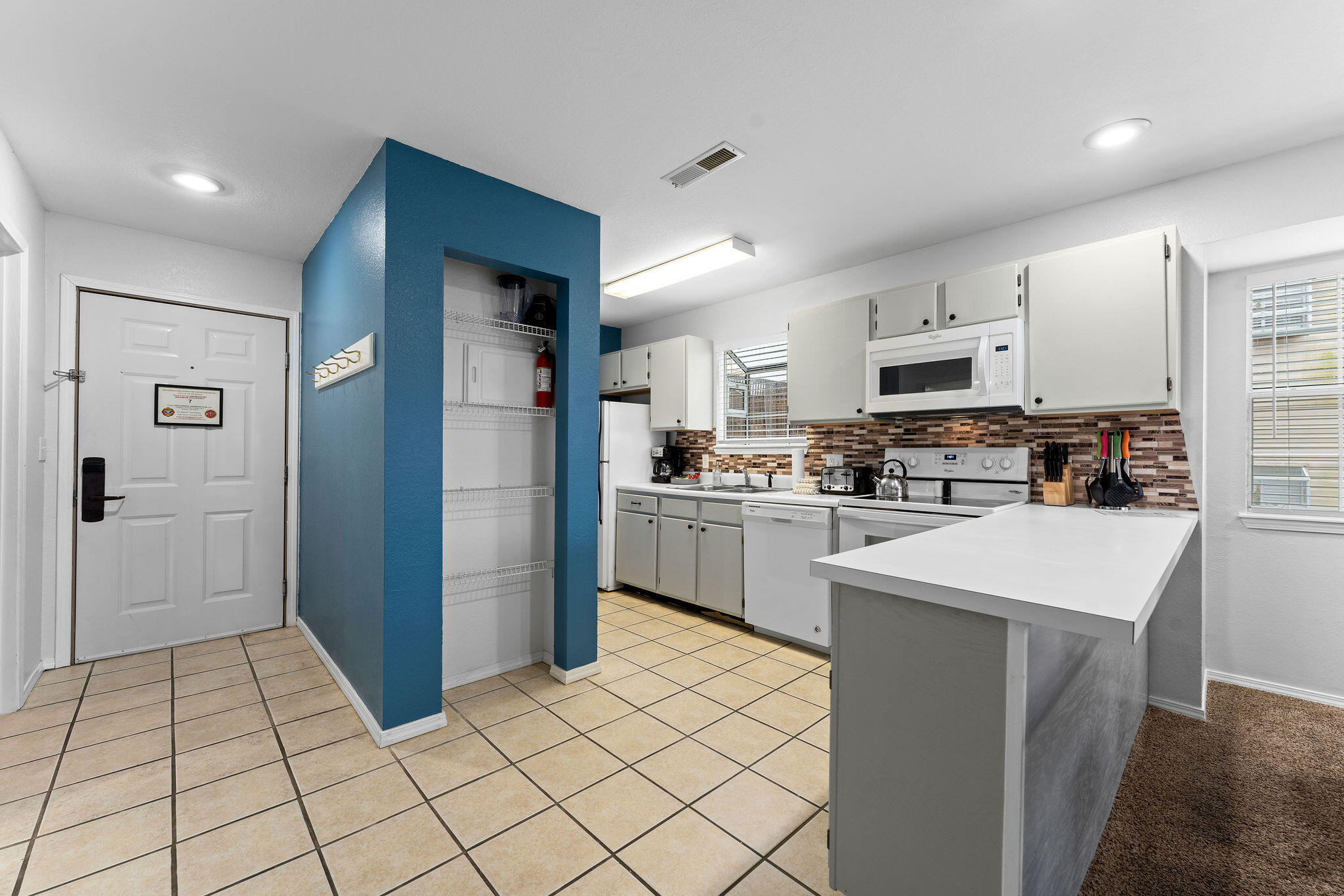 29 Blue Bird Way 3 Property Photo 4