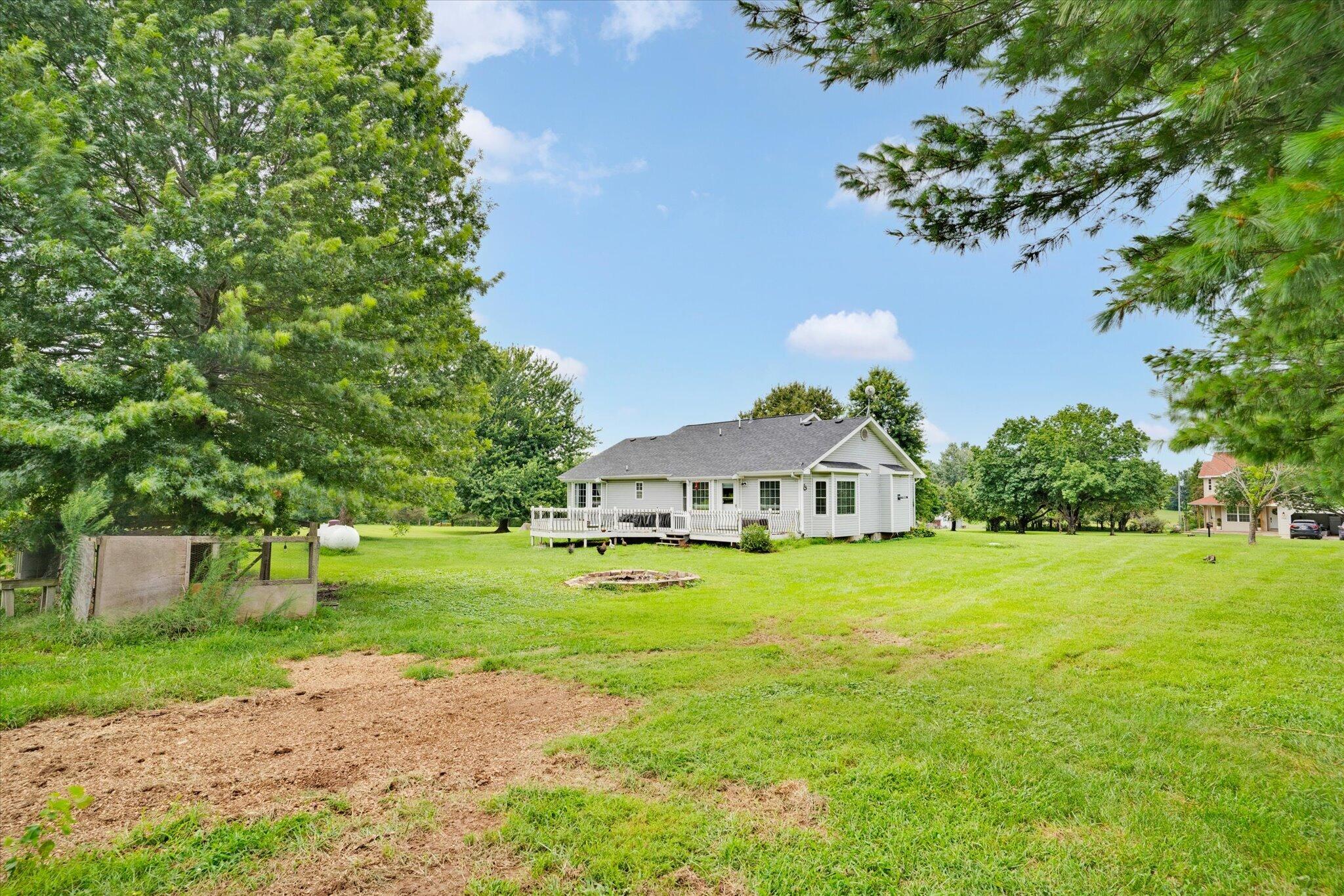 714 Glade Road Property Photo 9