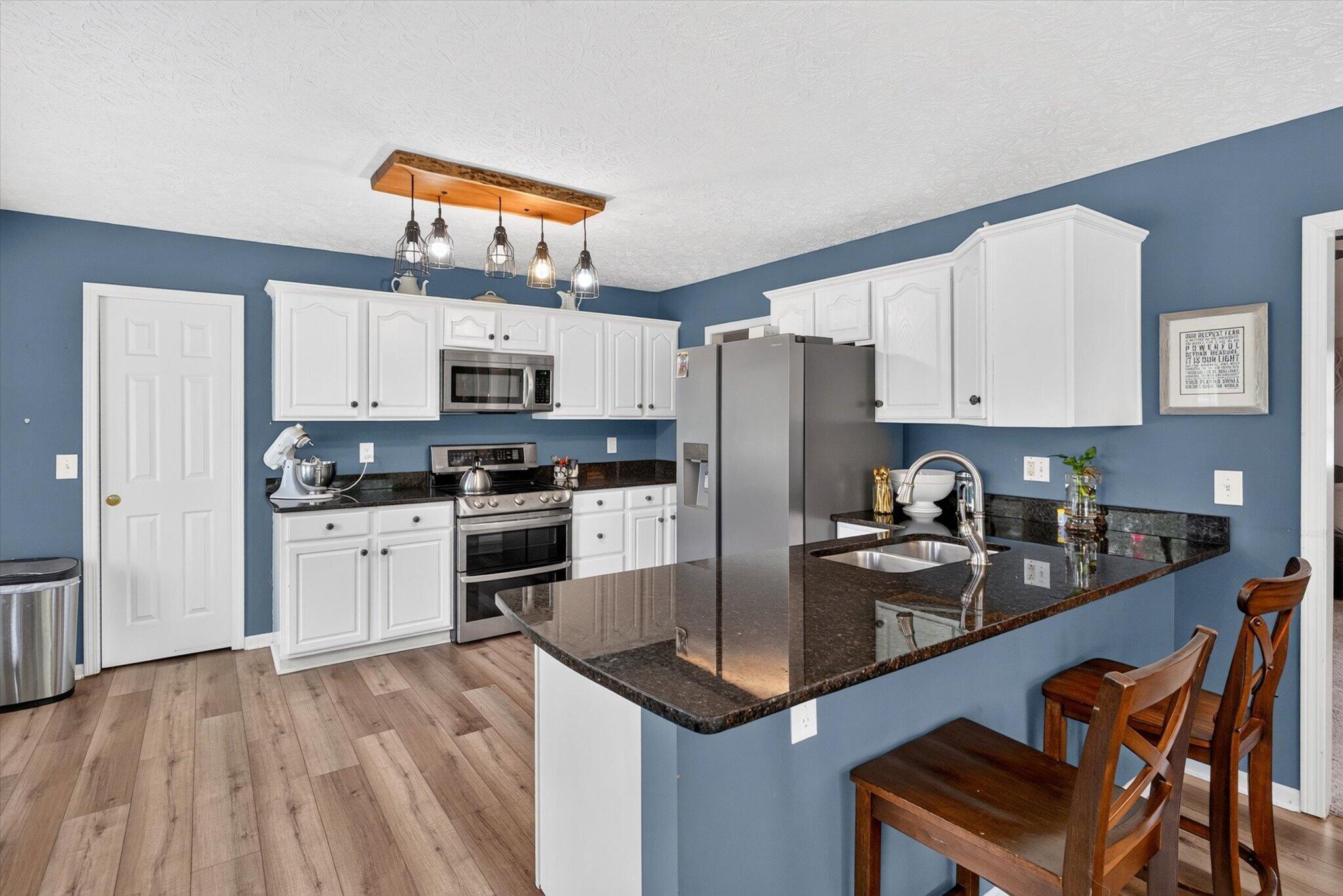 714 Glade Road Property Photo 15