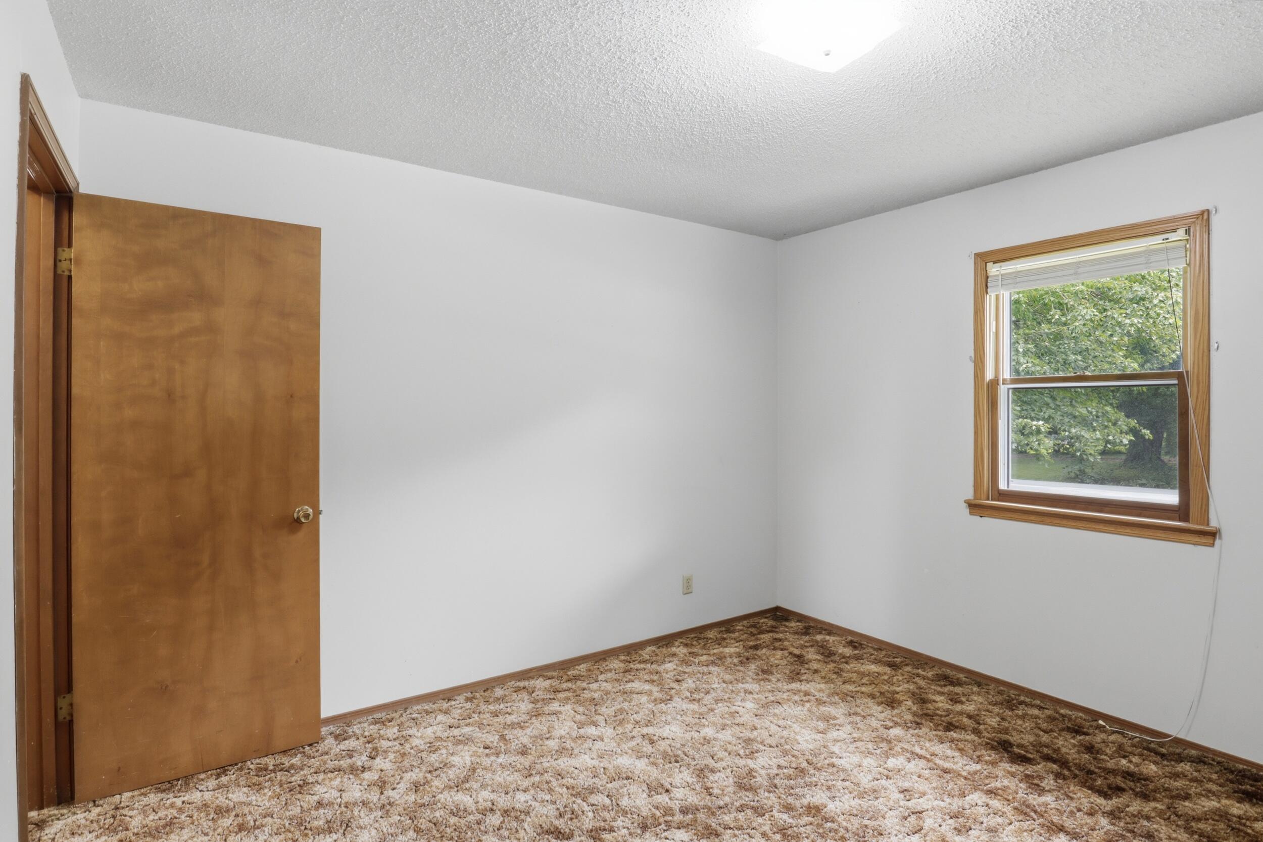 414 West Cooper Street Property Photo 14