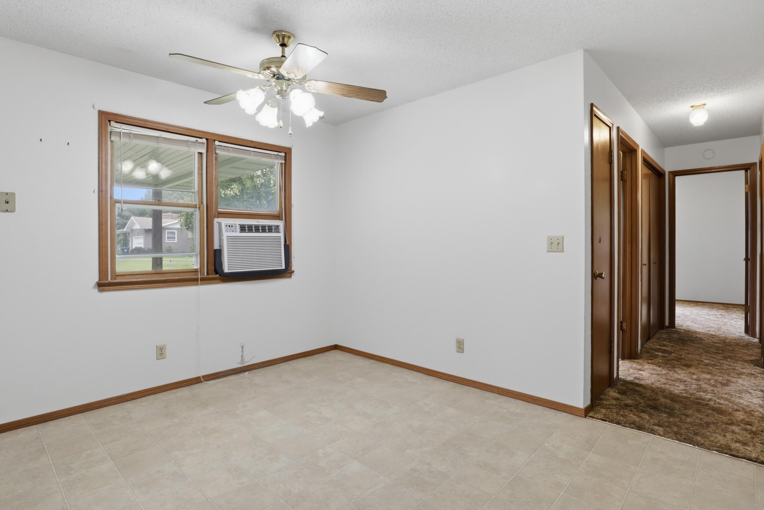 414 West Cooper Street Property Photo 17