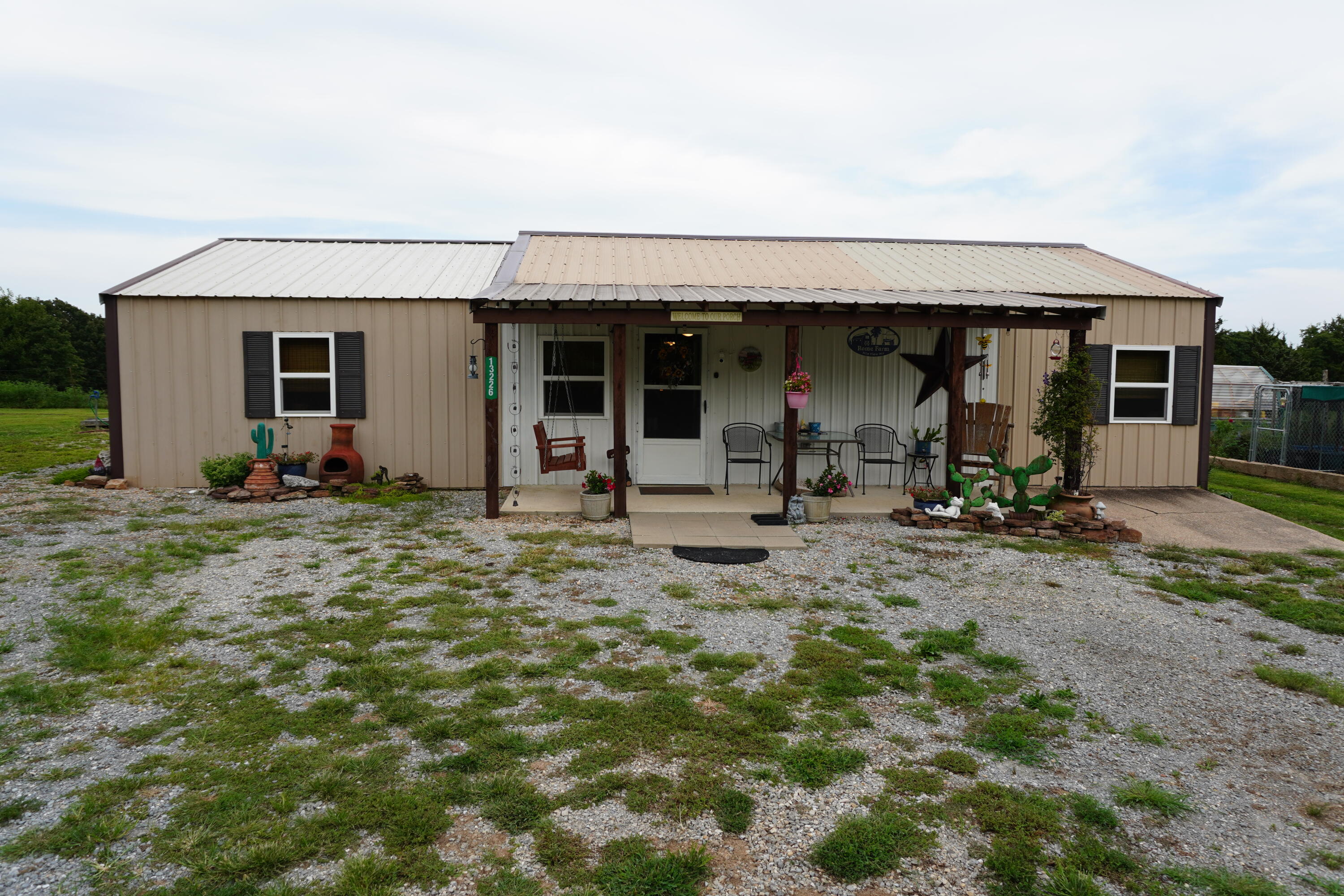 13226 Cr 437 Property Photo 1