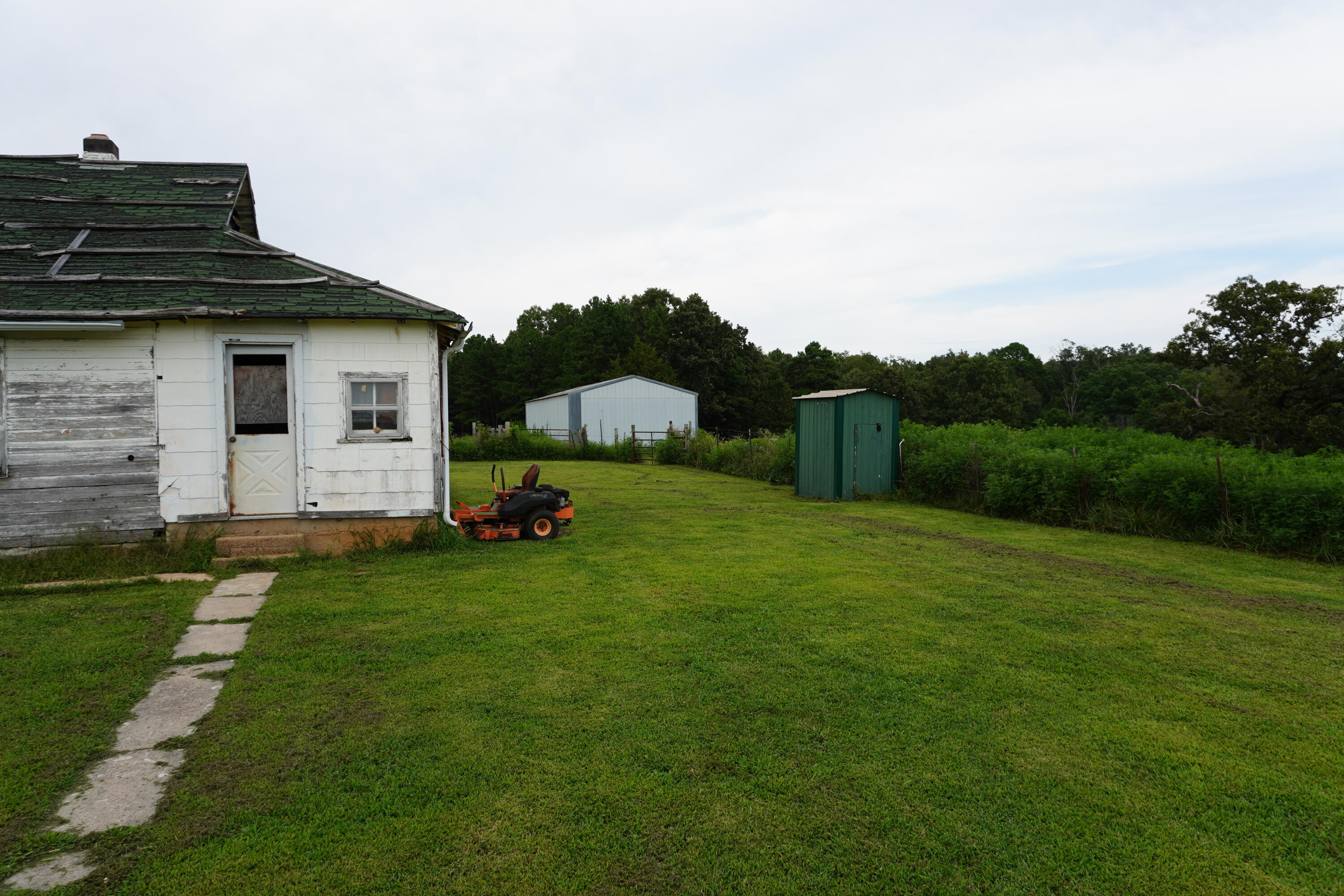 13226 Cr 437 Property Photo 17