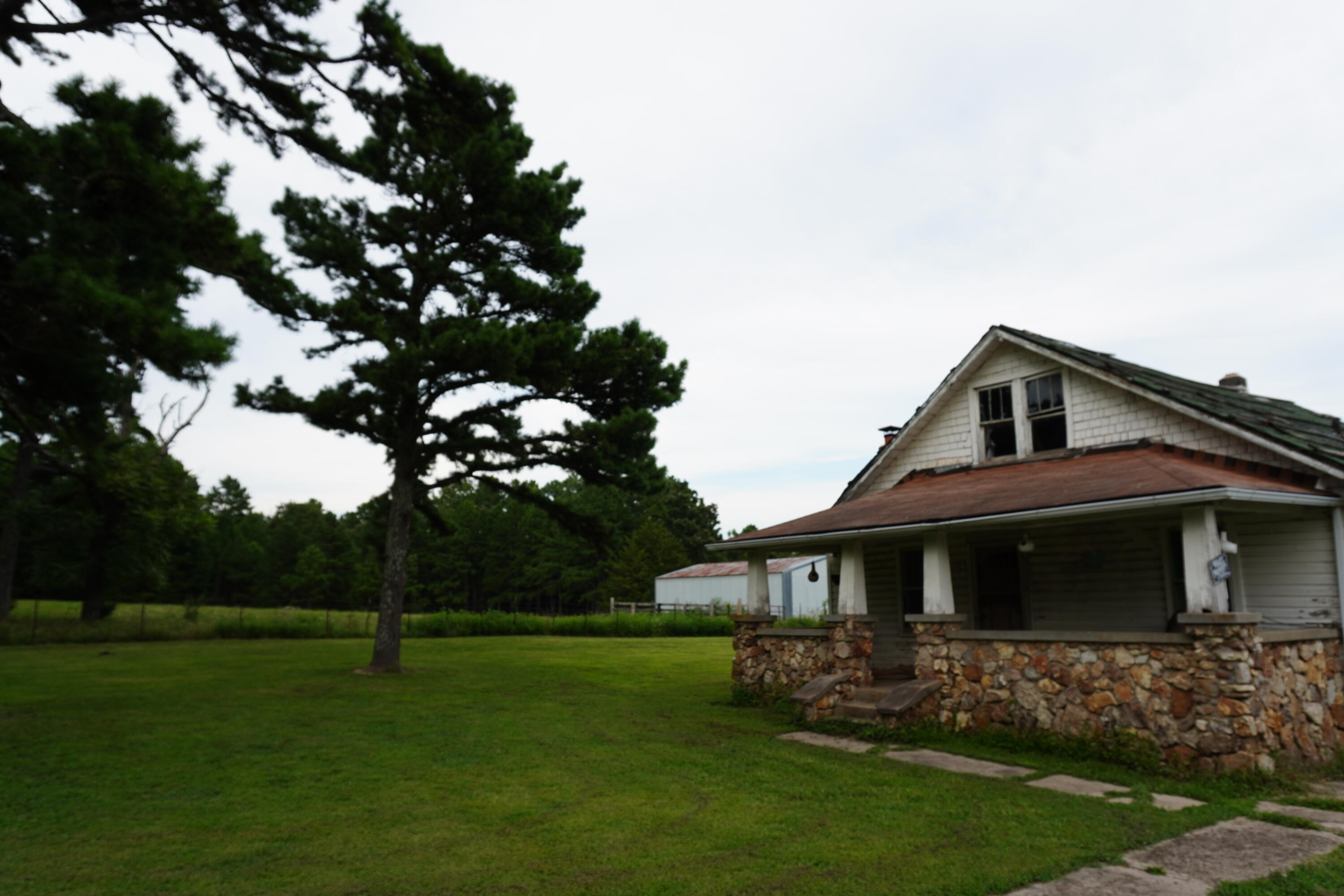 13226 Cr 437 Property Photo 19