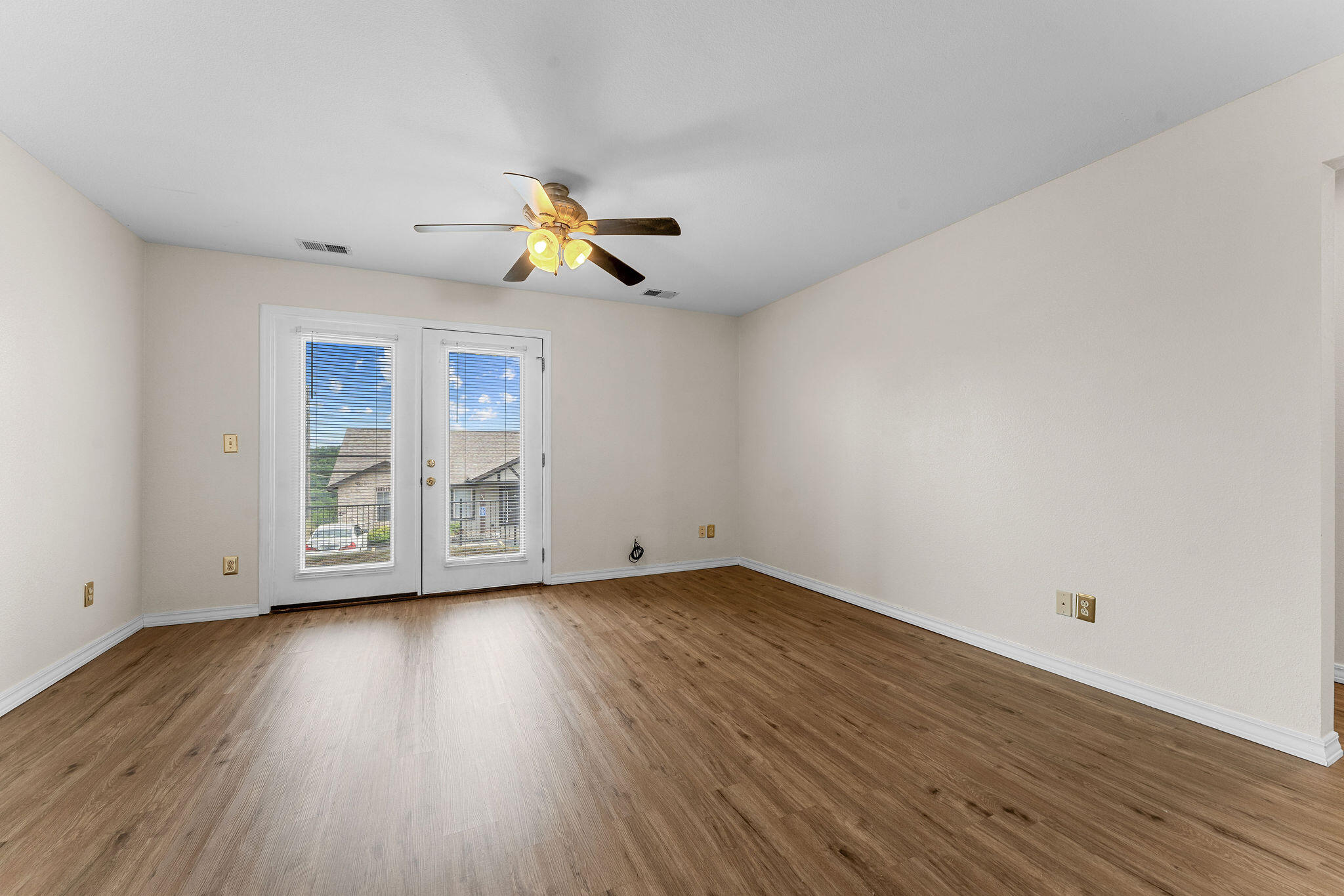 175 Toni Lane 2 Property Photo 5