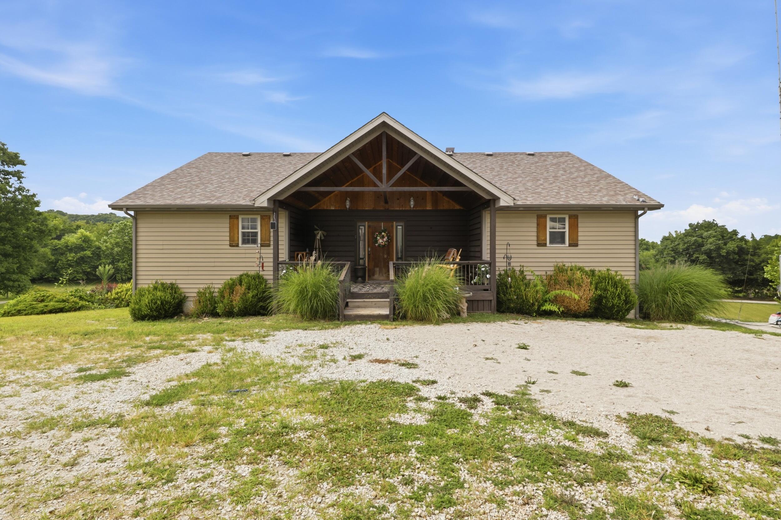 16464 County Road 100 Property Photo 4