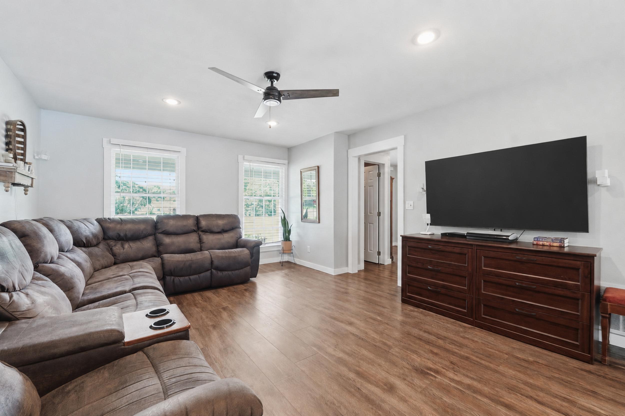 12929 Linden Drive Property Photo 9
