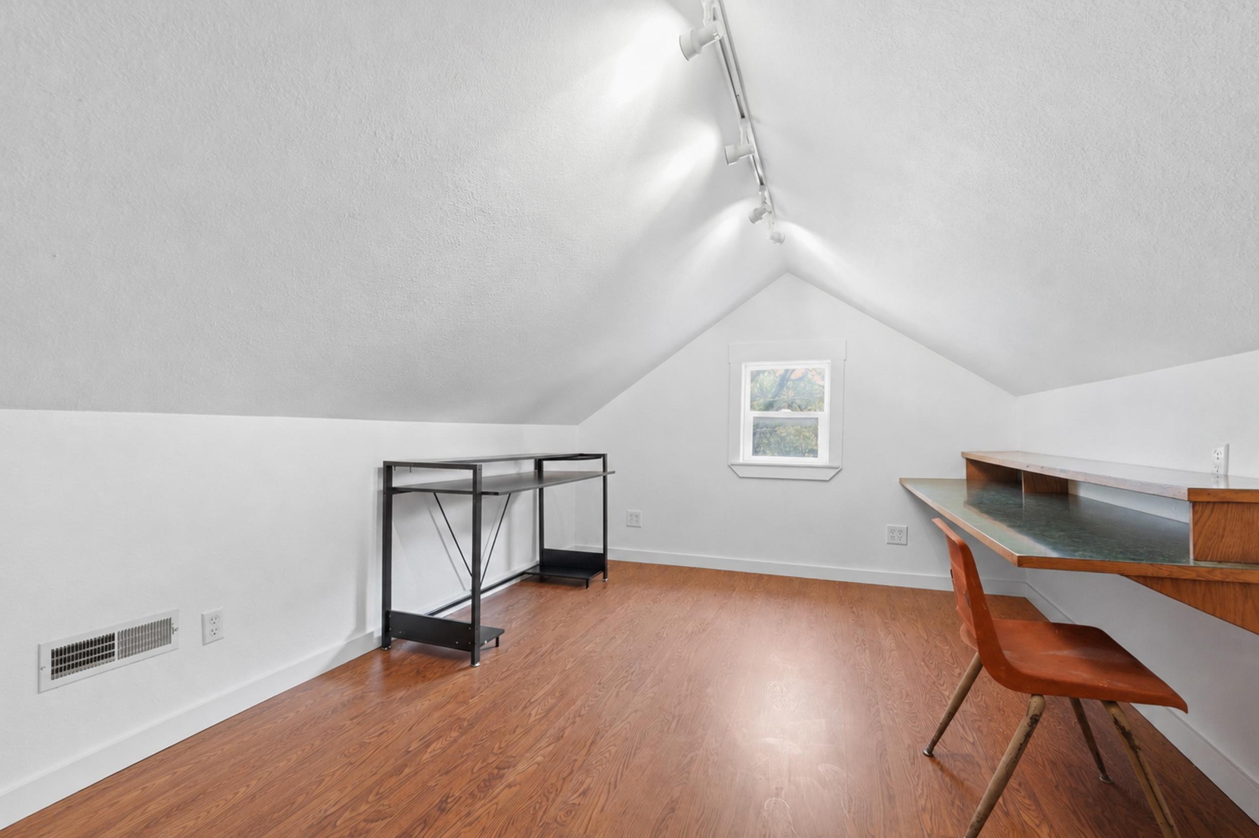 12929 Linden Drive Property Photo 31