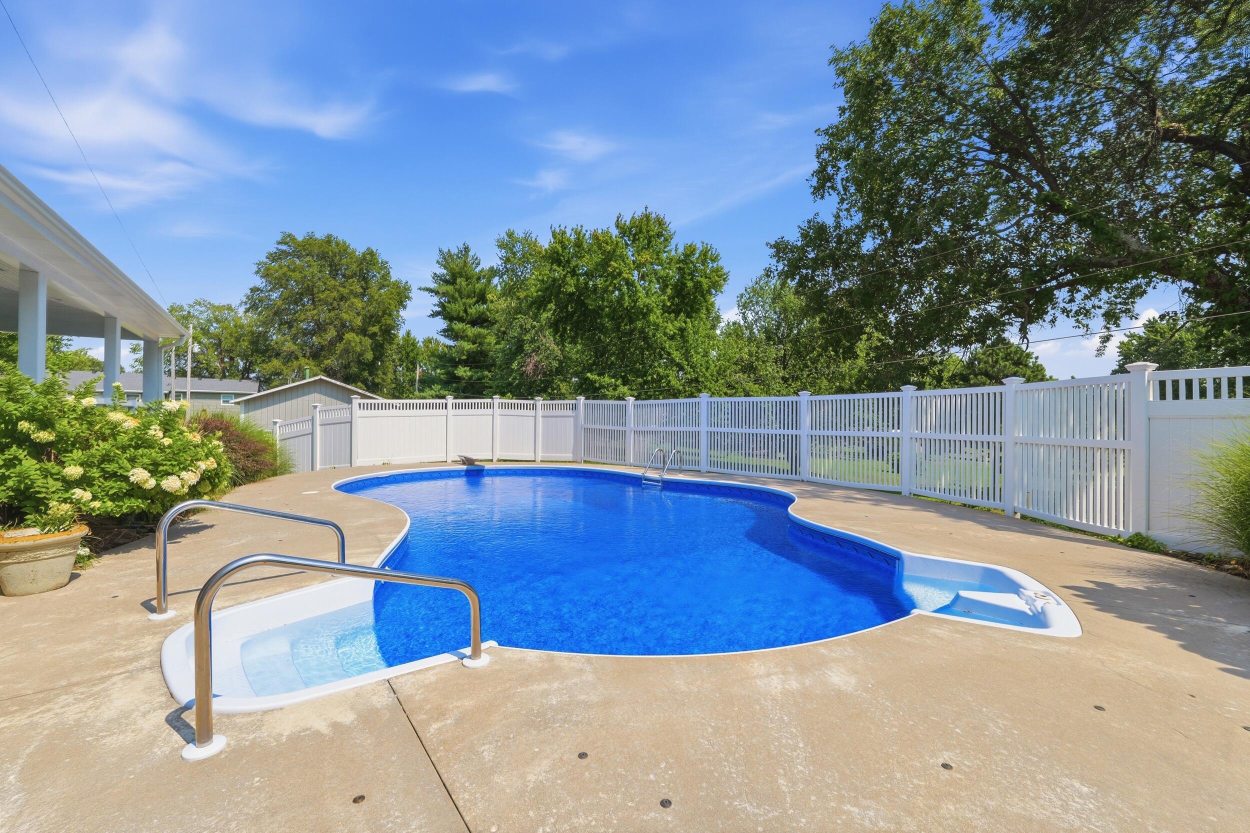 12929 Linden Drive Property Photo 44