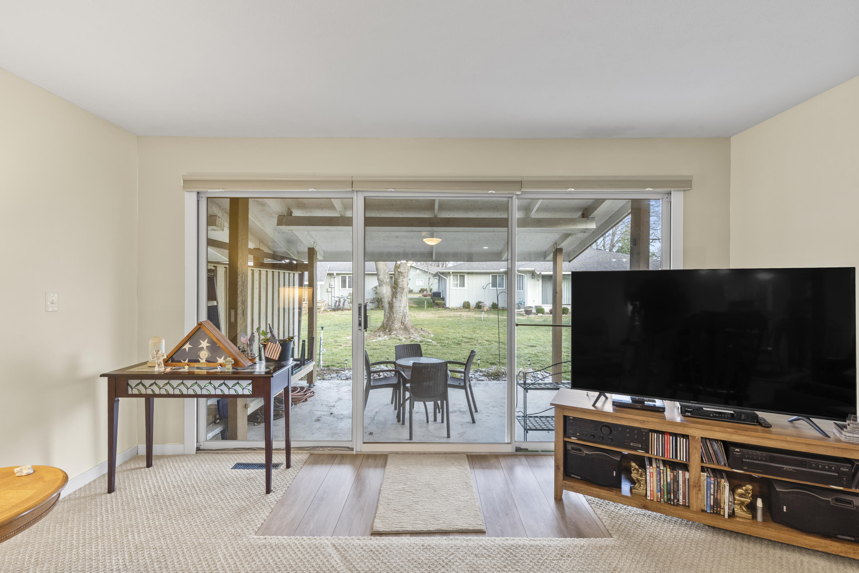25 Oak Court Property Photo 10