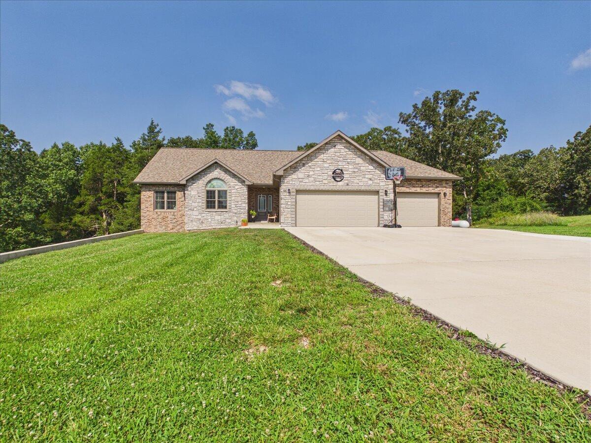 513 Primrose Lane Property Photo 1