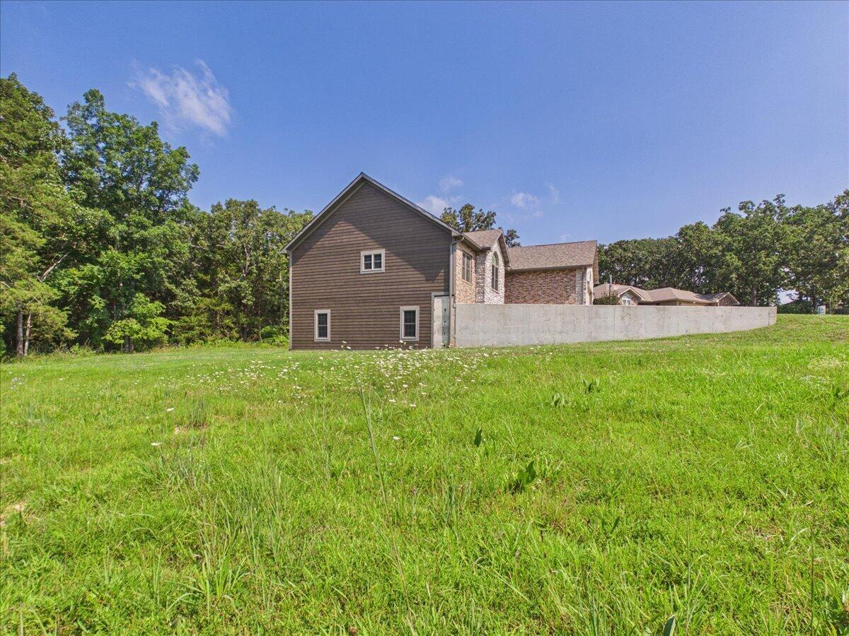 513 Primrose Lane Property Photo 3
