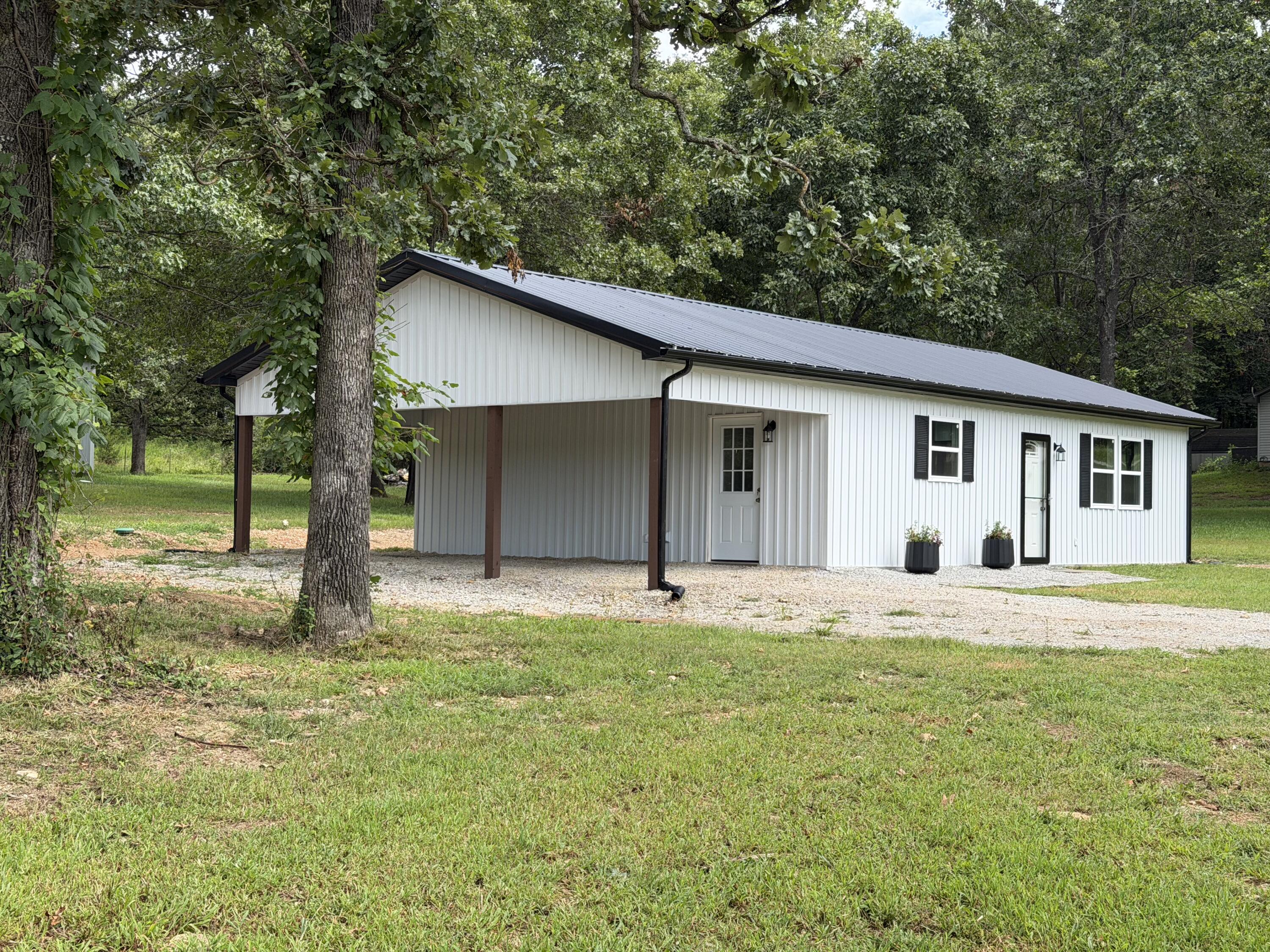 7282 Private Road 1830 Property Photo 27