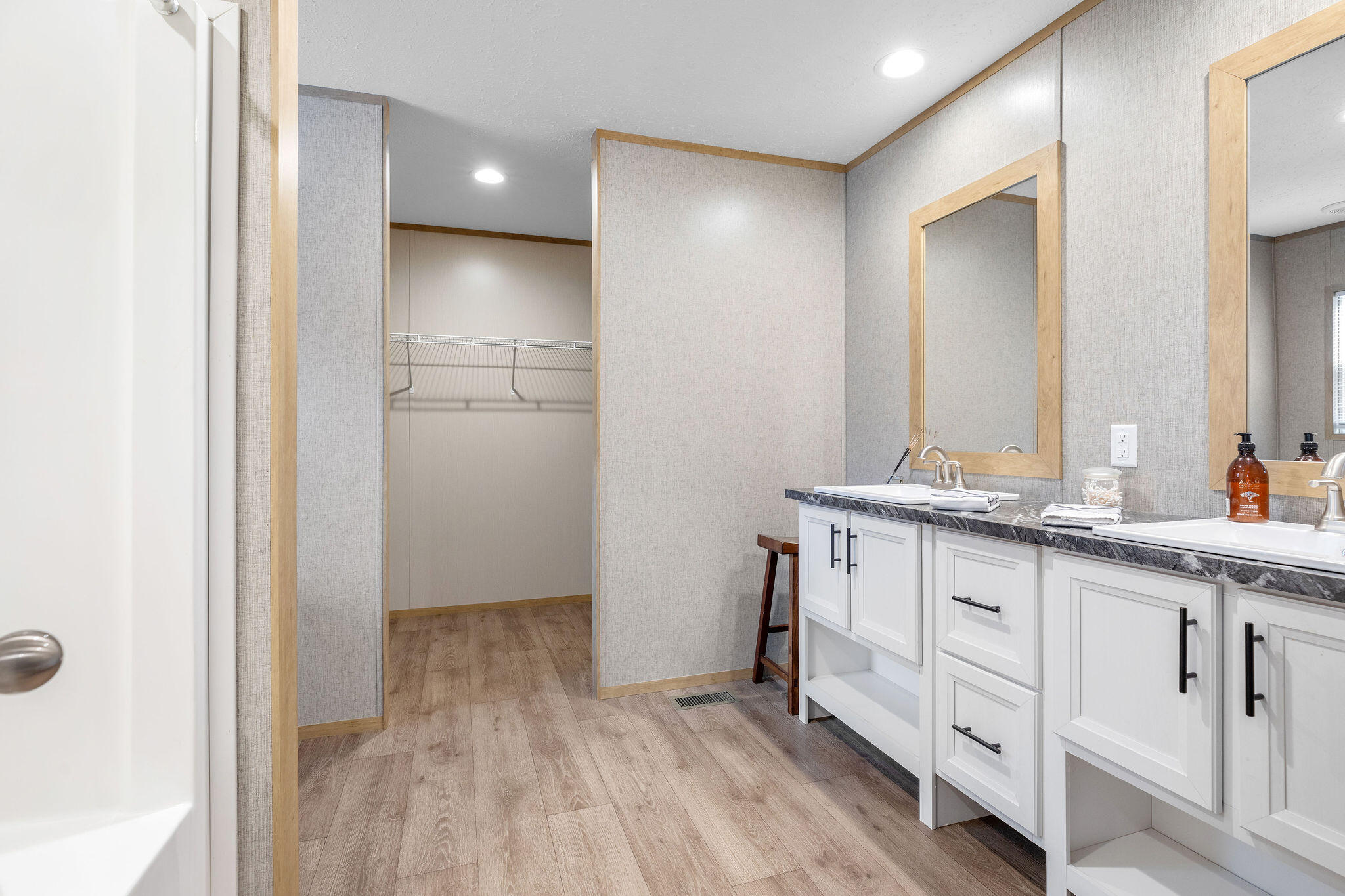 60329864 Property Photo 15