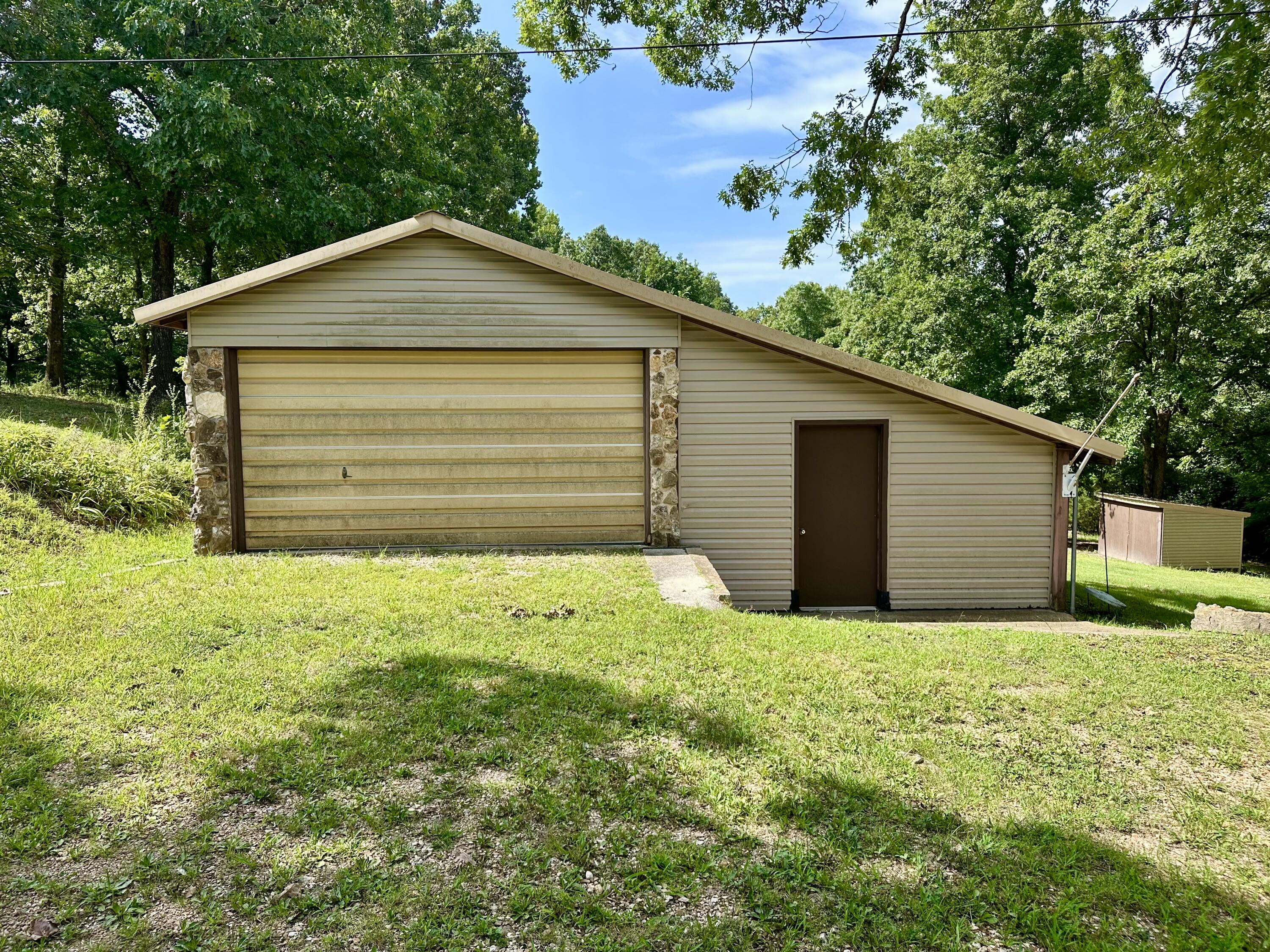 817 State Highway Hh Property Photo 8