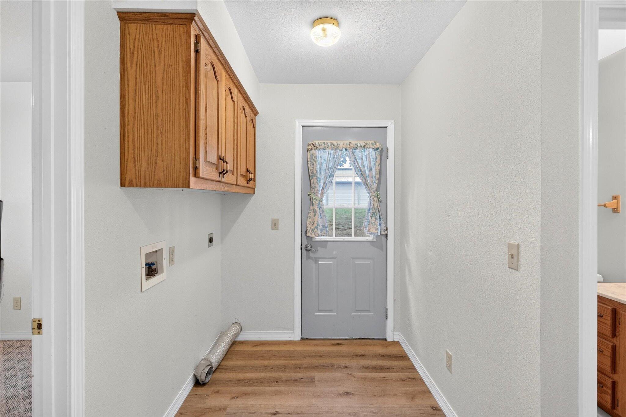 1645 East 425th Road Property Photo 33