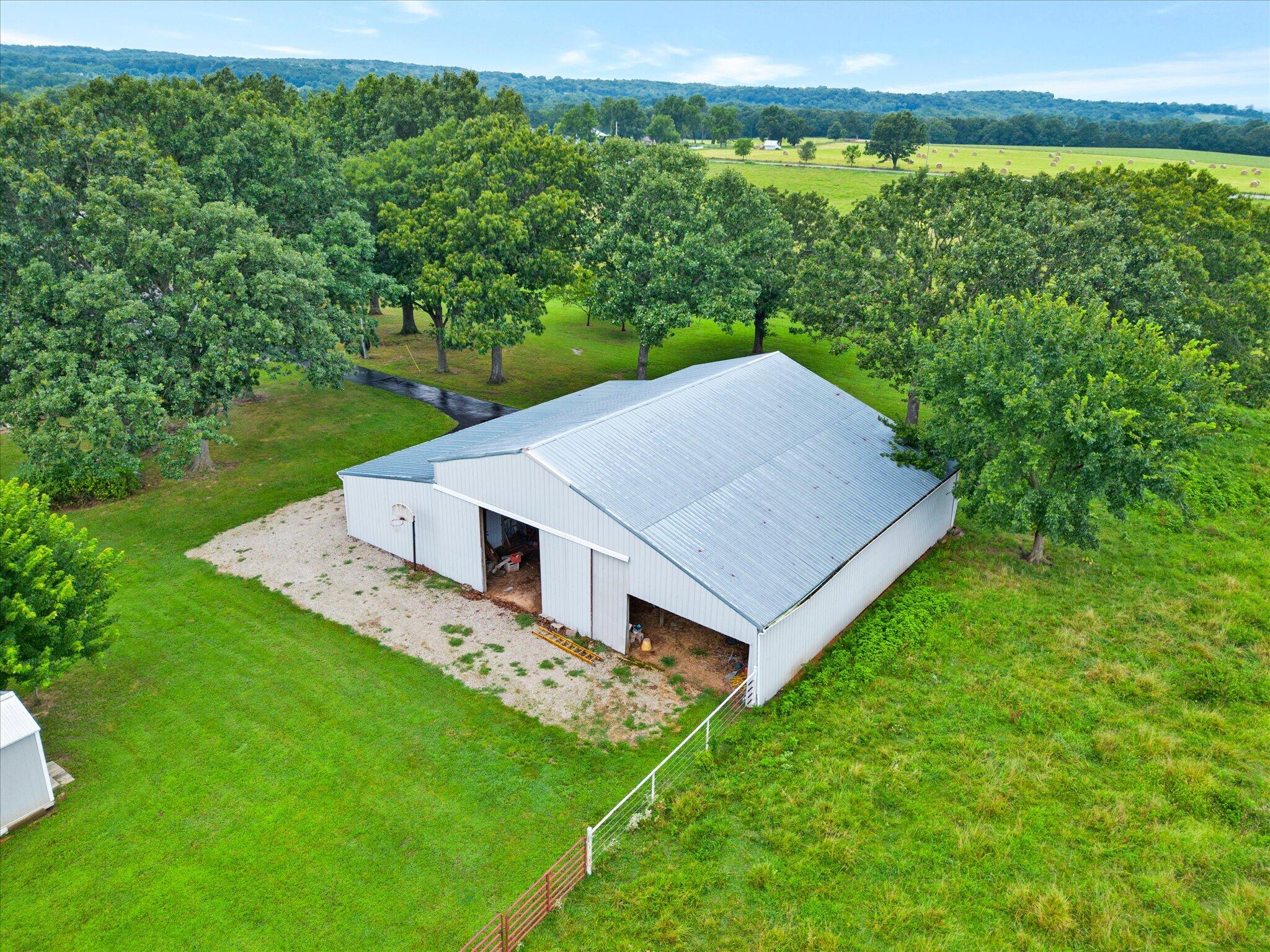 1645 East 425th Road Property Photo 46