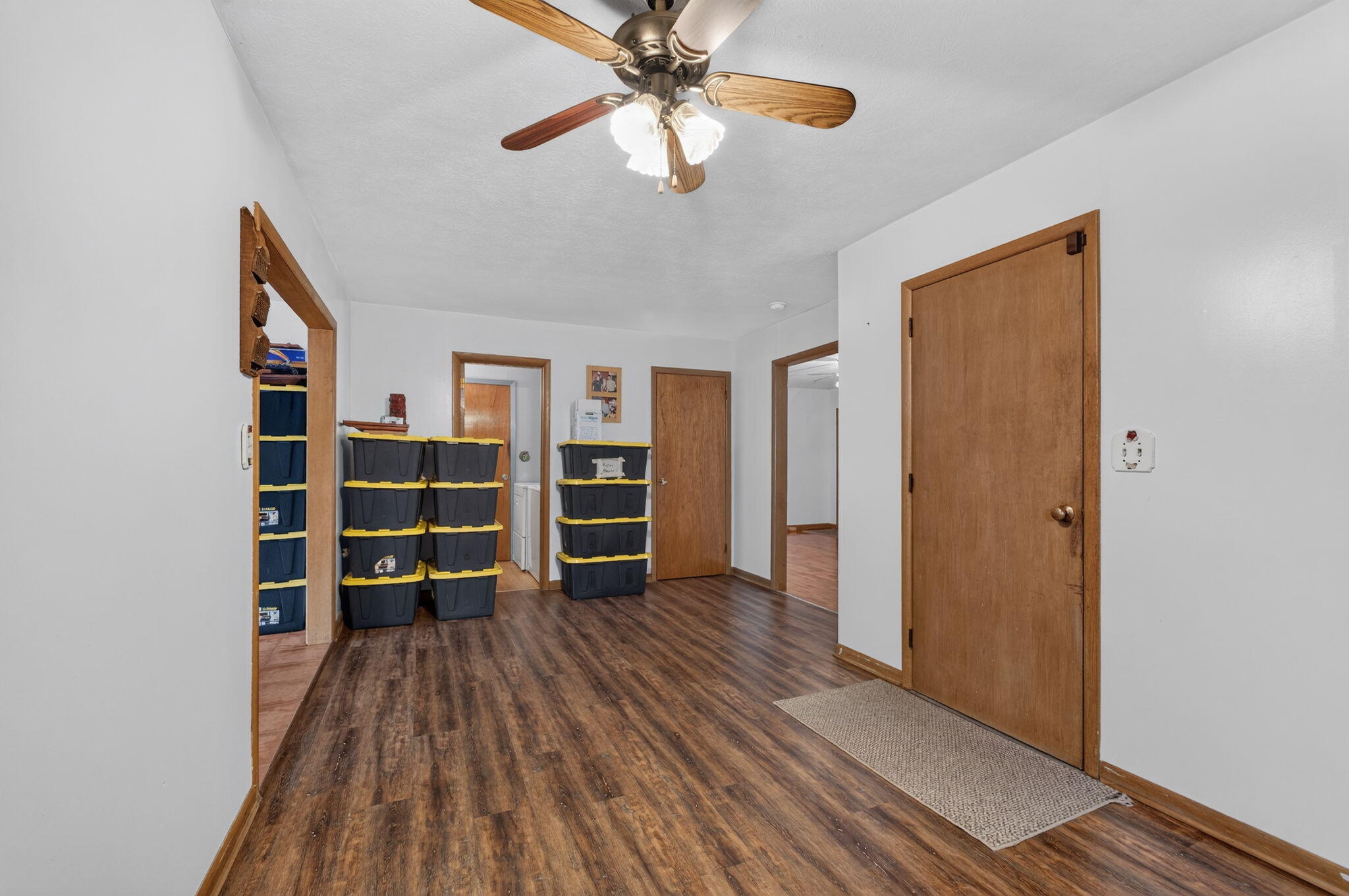 1124 South Bruce Avenue Property Photo 10