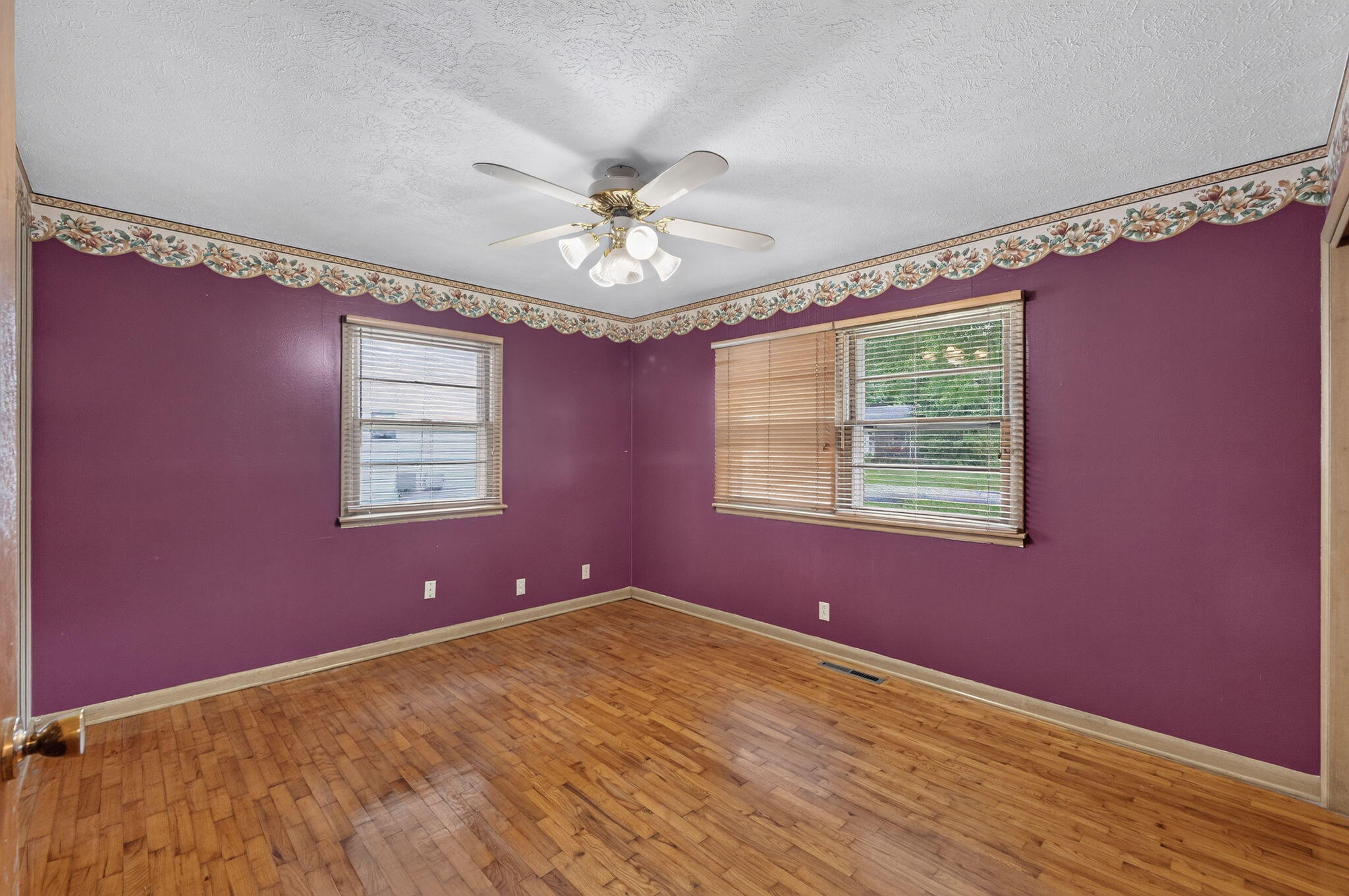 1124 South Bruce Avenue Property Photo 15