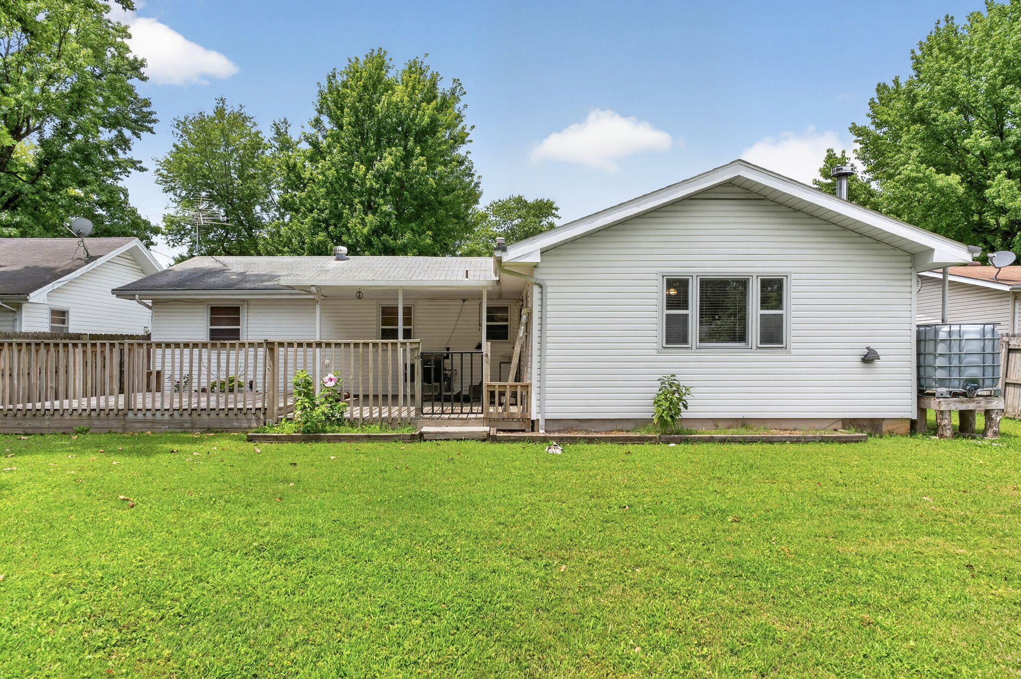 1124 South Bruce Avenue Property Photo 21