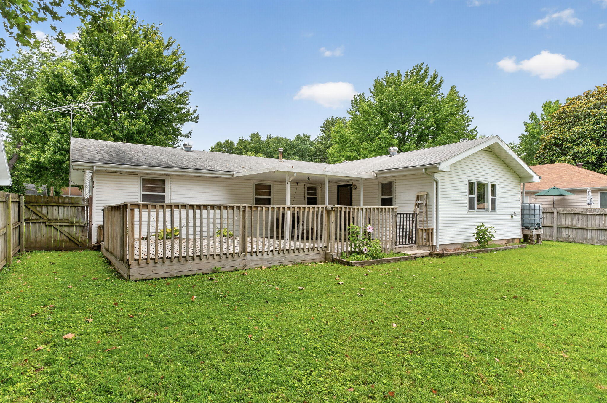 1124 South Bruce Avenue Property Photo 22