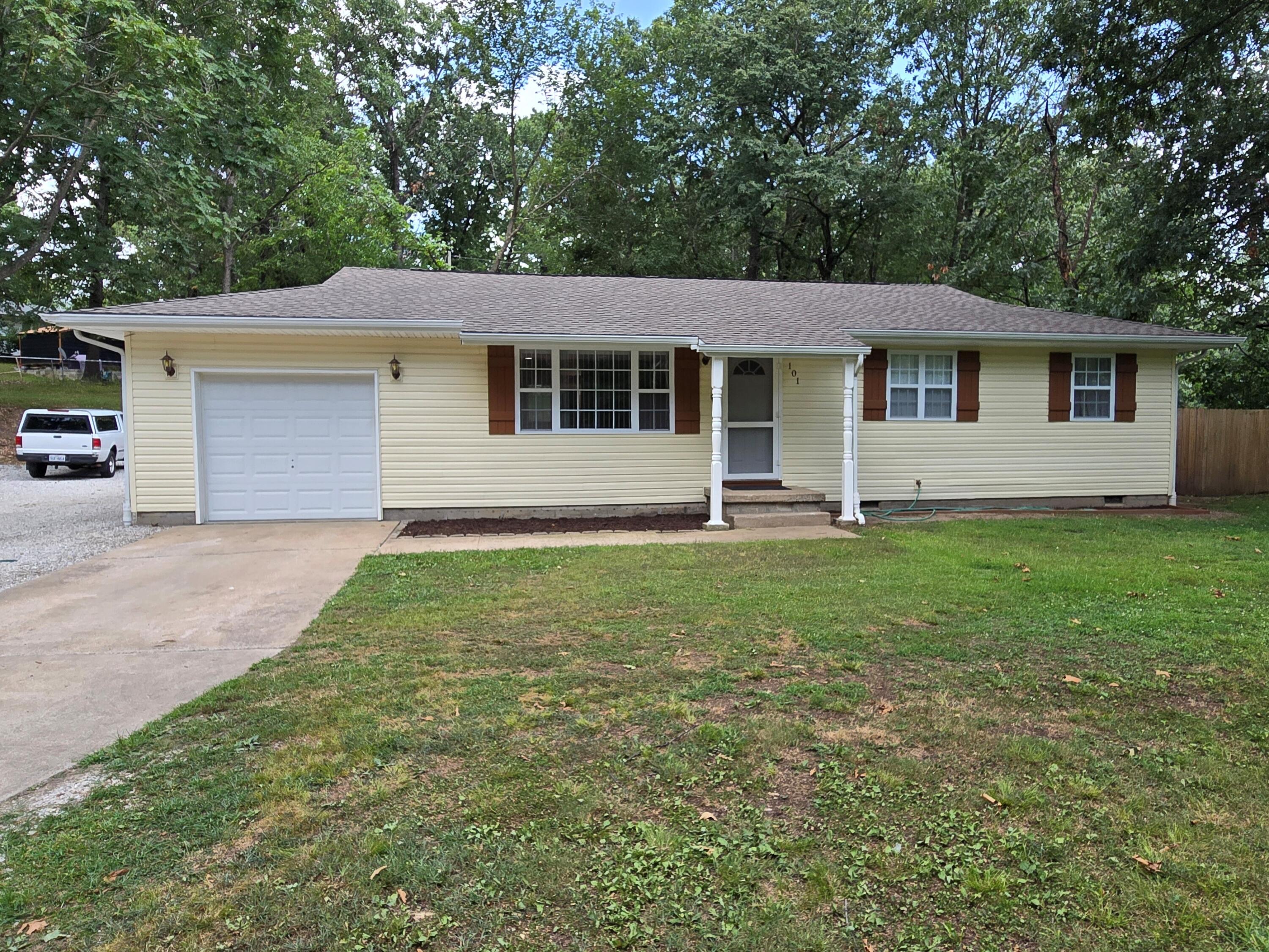 101 Red Oak Loop Property Photo 1