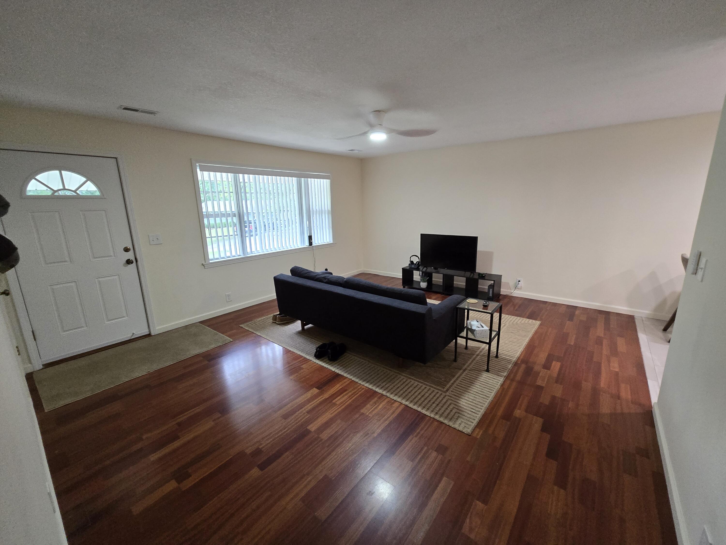 101 Red Oak Loop Property Photo 4