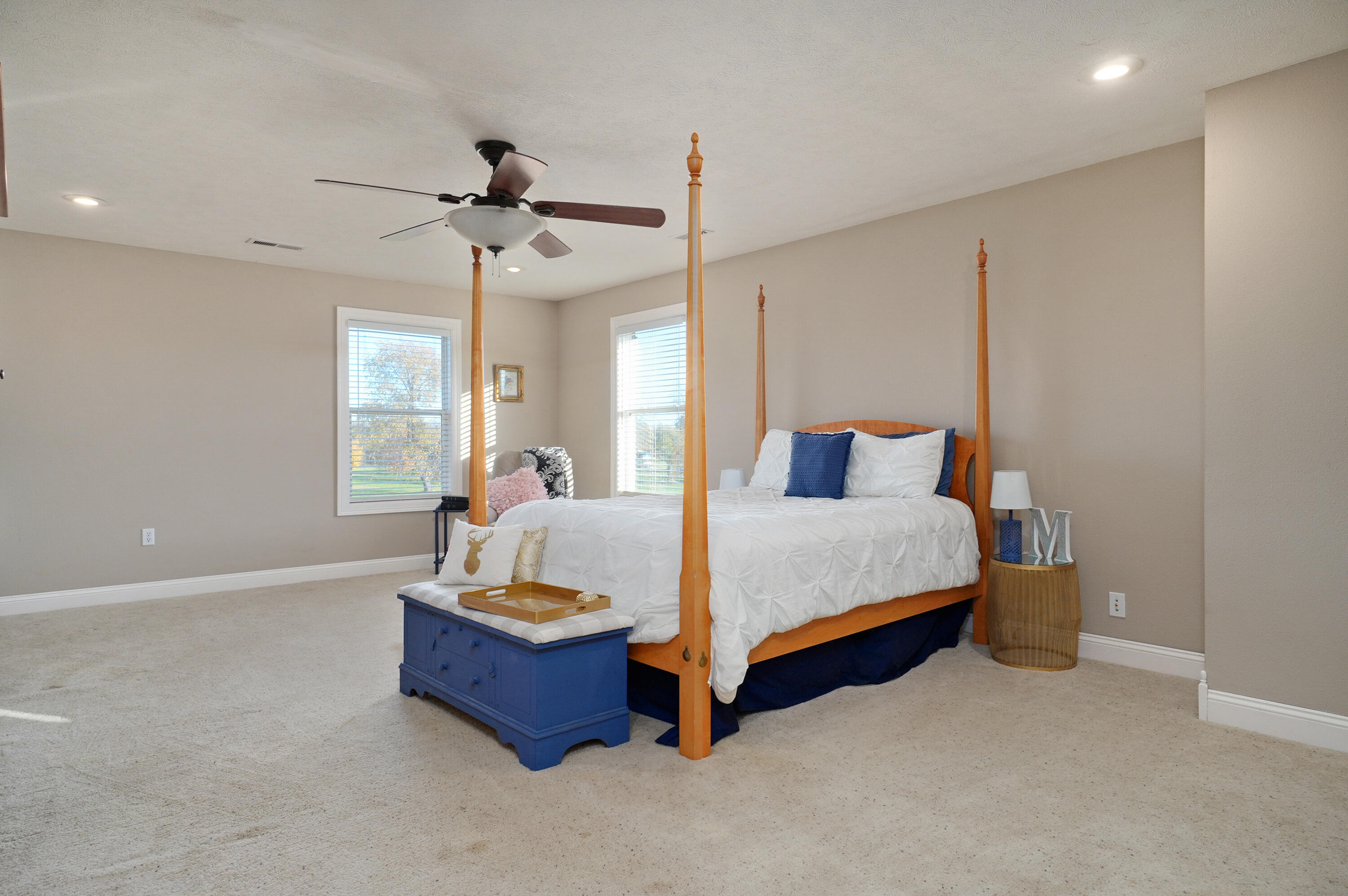 13735 Lawrence 1155 Property Photo 23