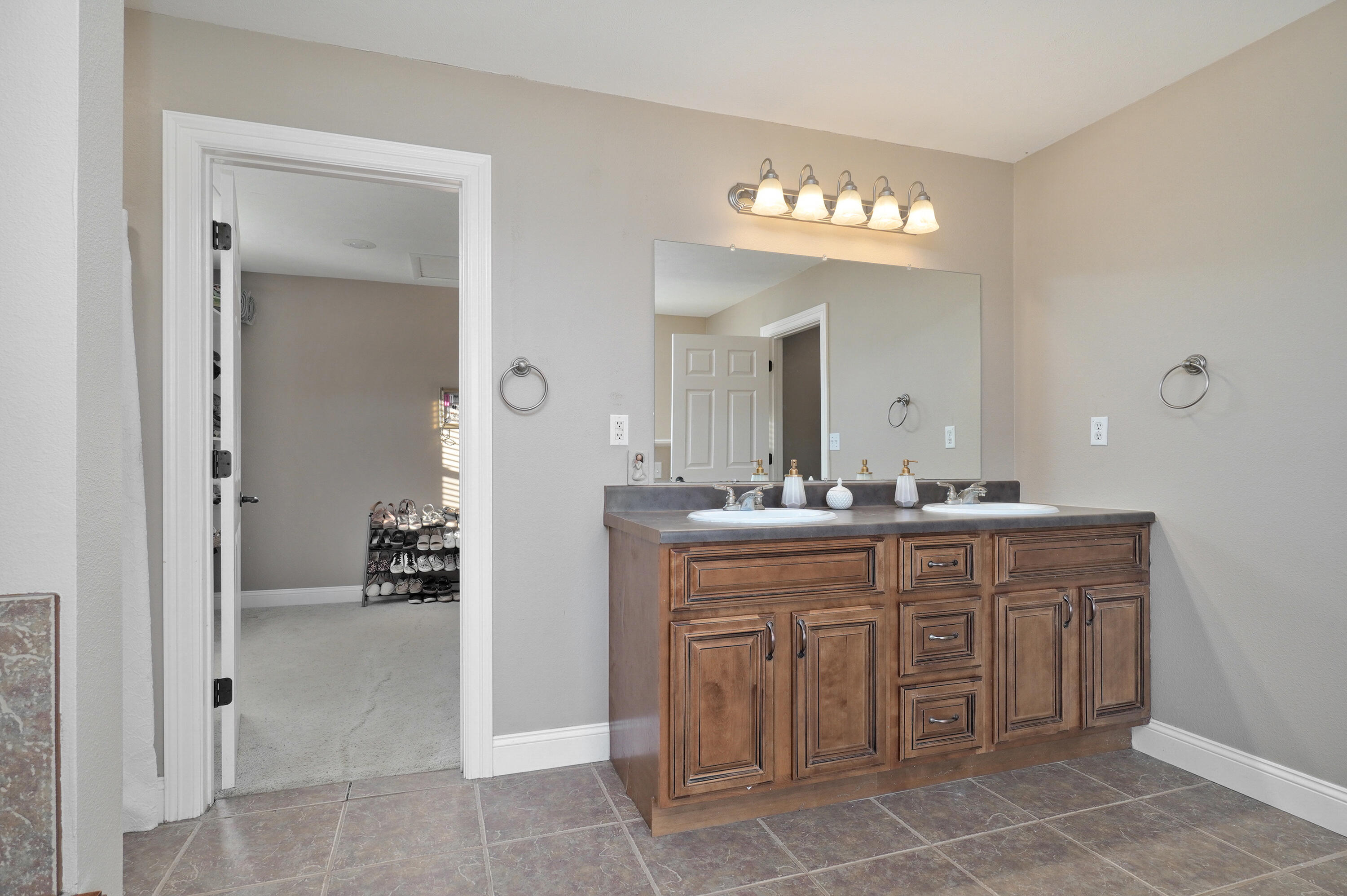 13735 Lawrence 1155 Property Photo 26
