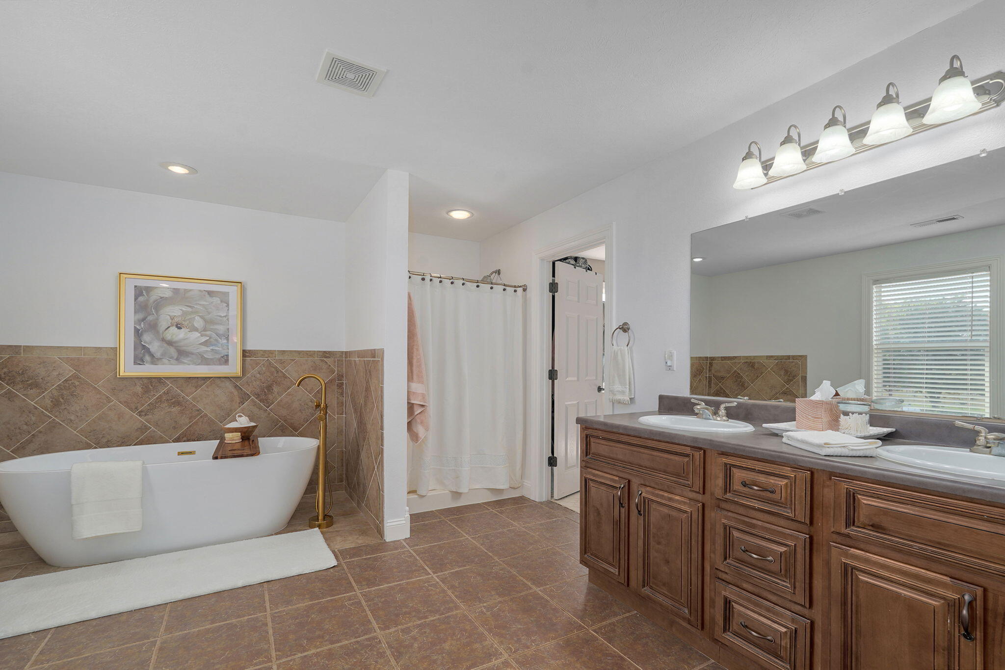 13735 Lawrence 1155 Property Photo 26