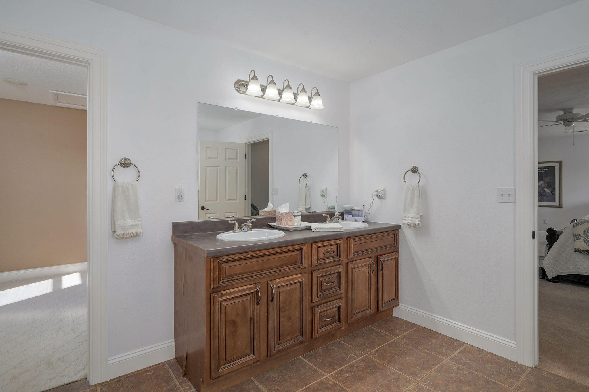 13735 Lawrence 1155 Property Photo 28