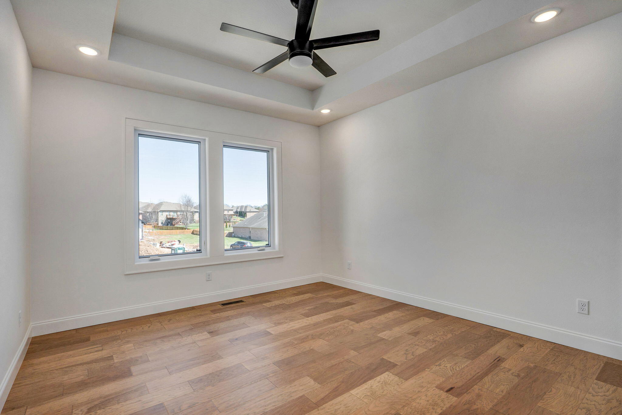 2023 North Silver Charm Avenue Property Photo 32