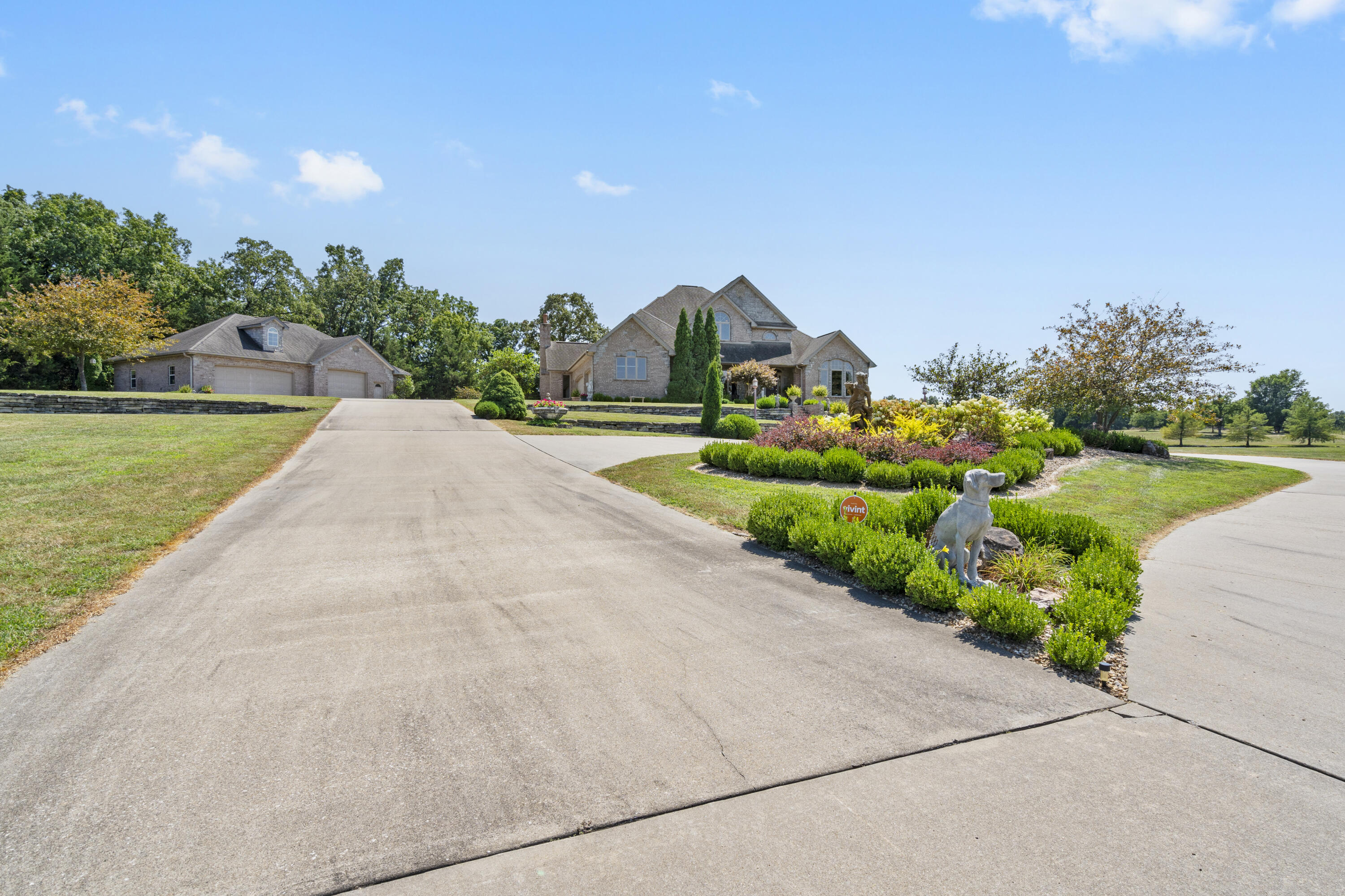 26152 Us-54 Property Photo 3