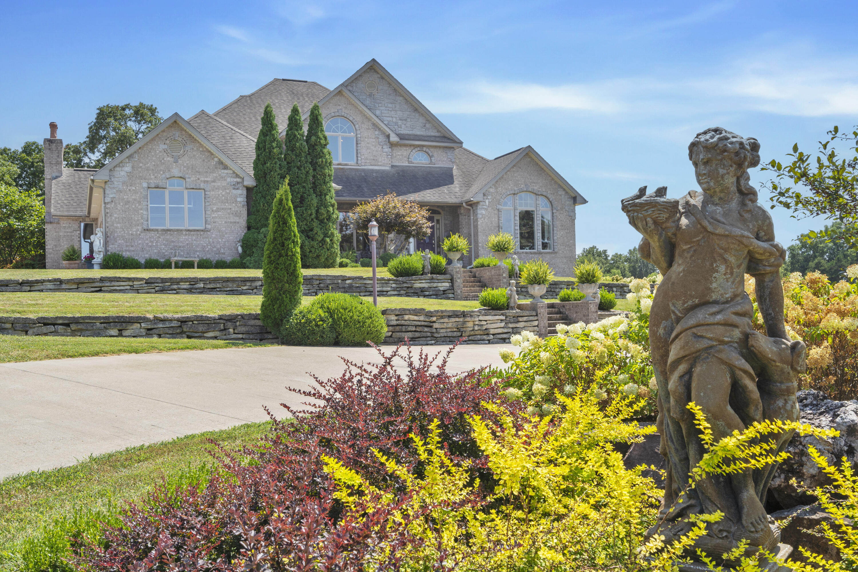 26152 Us-54 Property Photo 5