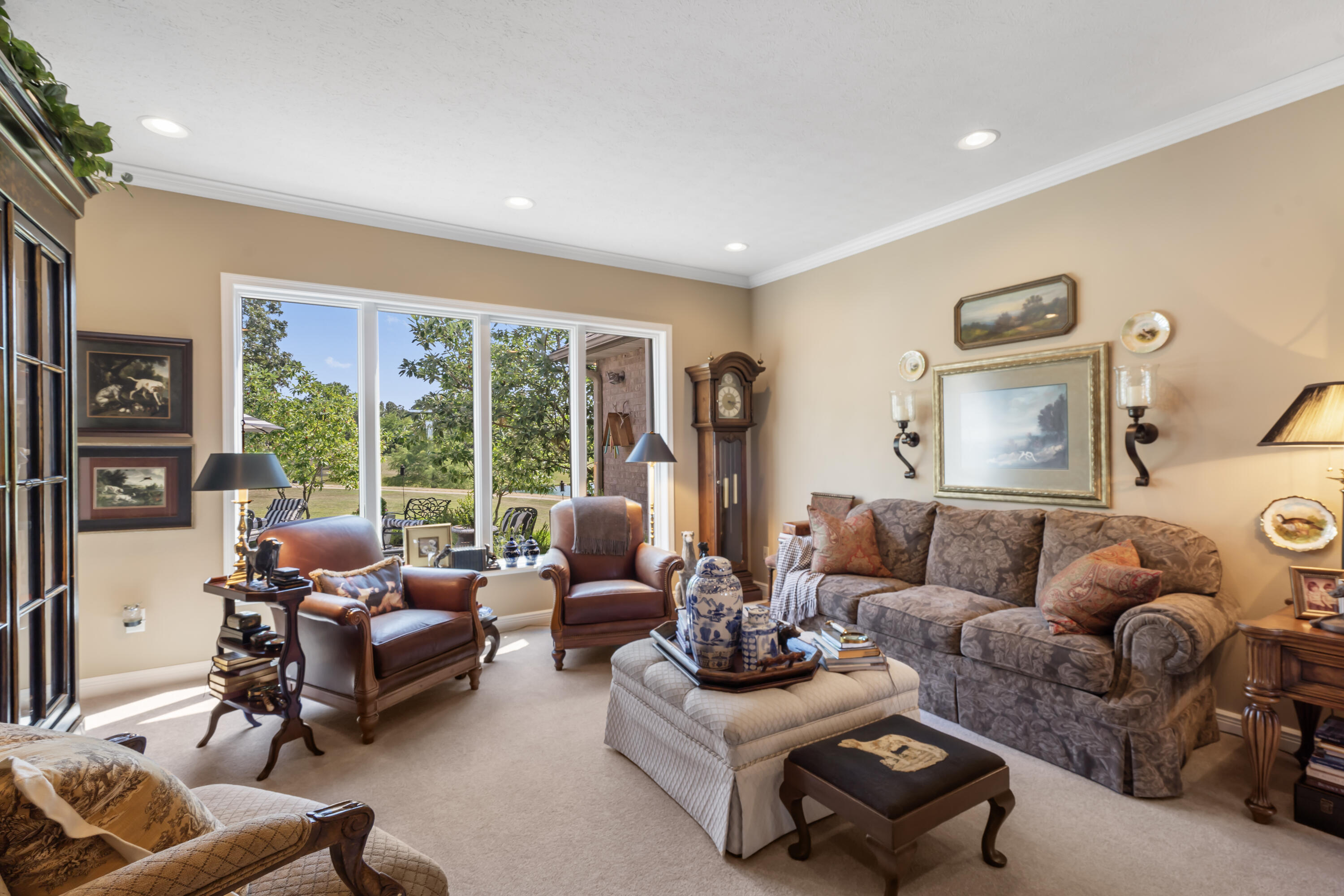 26152 Us-54 Property Photo 13