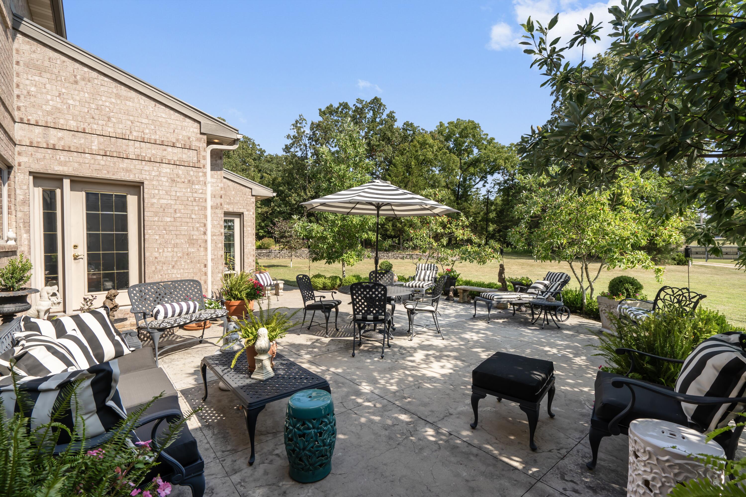 26152 Us-54 Property Photo 52