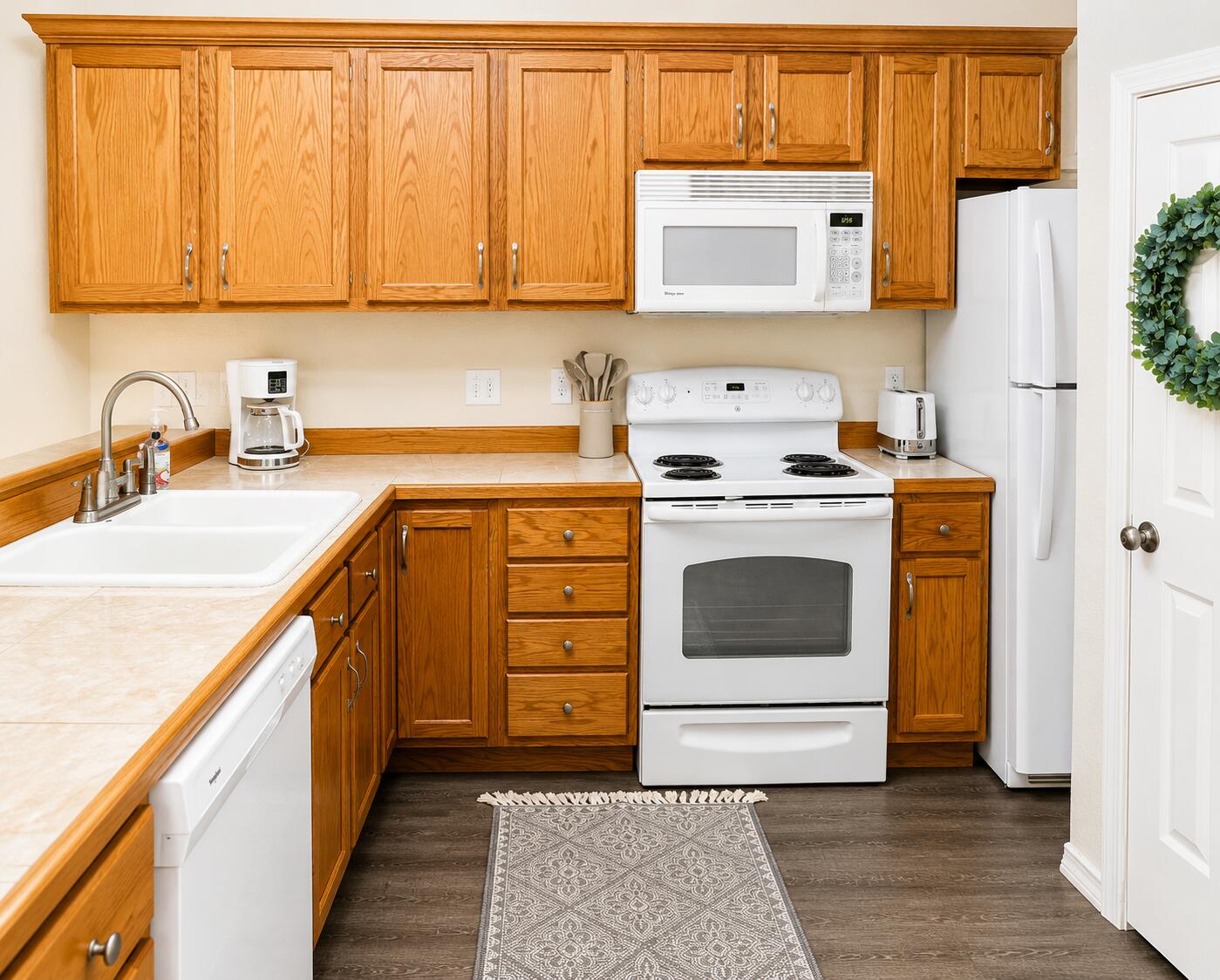 32 Golfshores Drive Apt 12 Property Photo 7