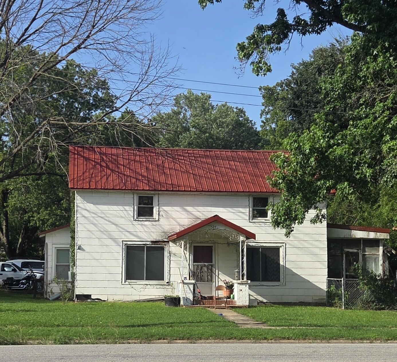 307 West Rose Avenue Property Photo 1