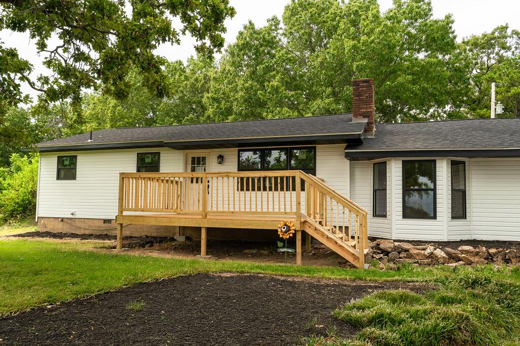 3235 Ozark Street Property Photo 2
