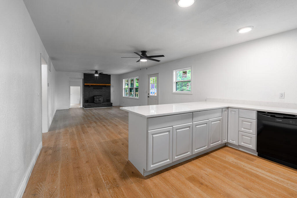 3235 Ozark Street Property Photo 8