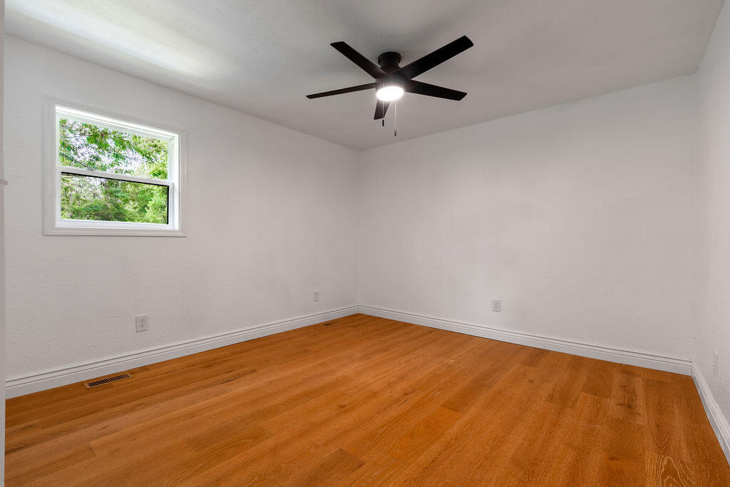 3235 Ozark Street Property Photo 14