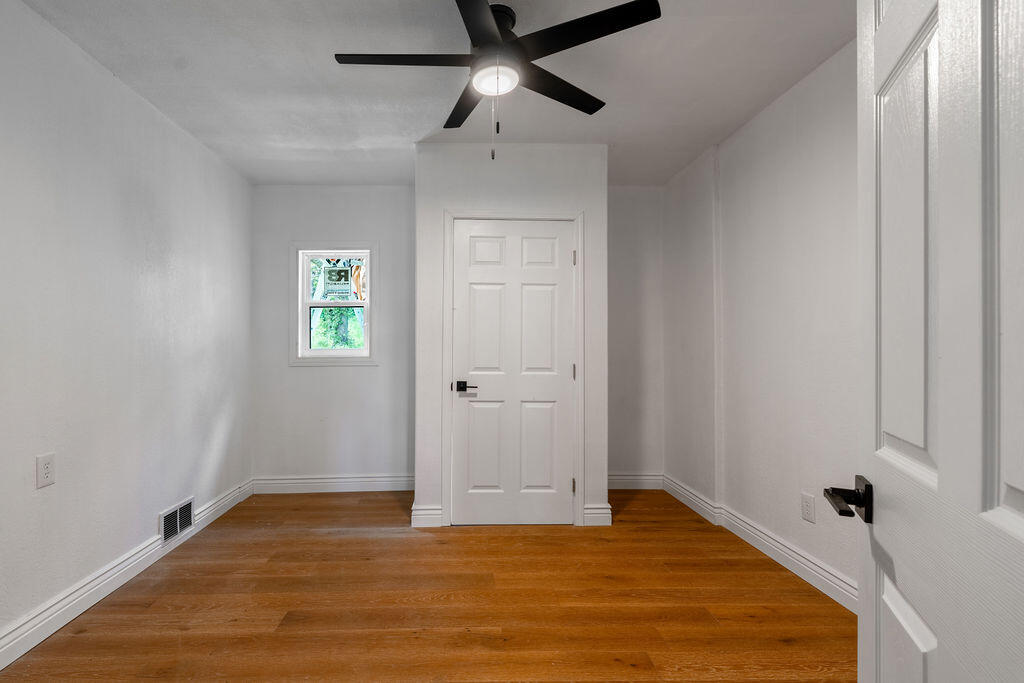3235 Ozark Street Property Photo 16