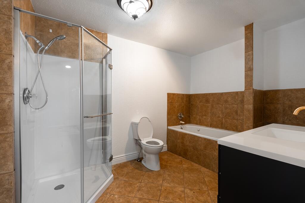 3235 Ozark Street Property Photo 18