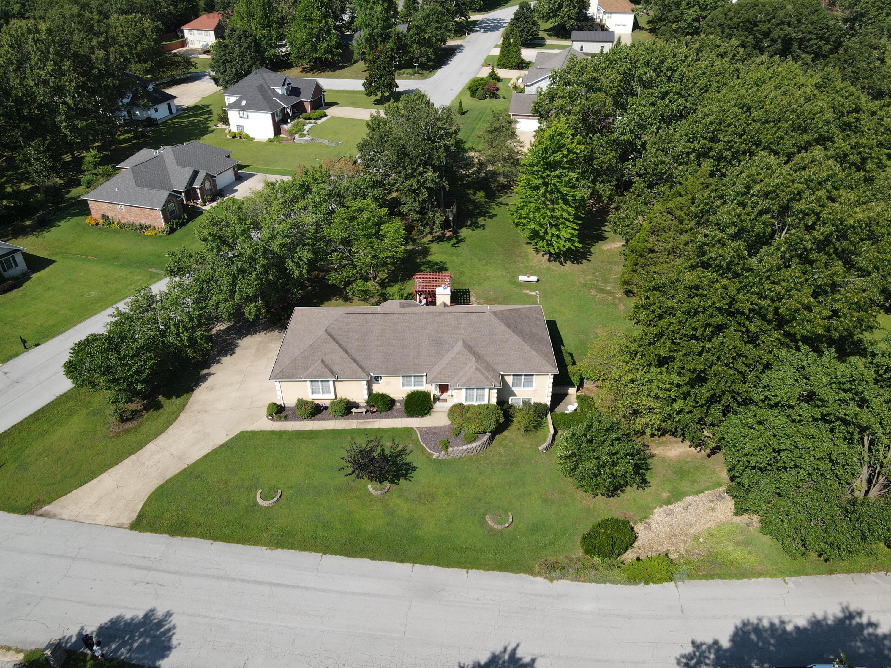 405 Covey Drive Property Photo 3