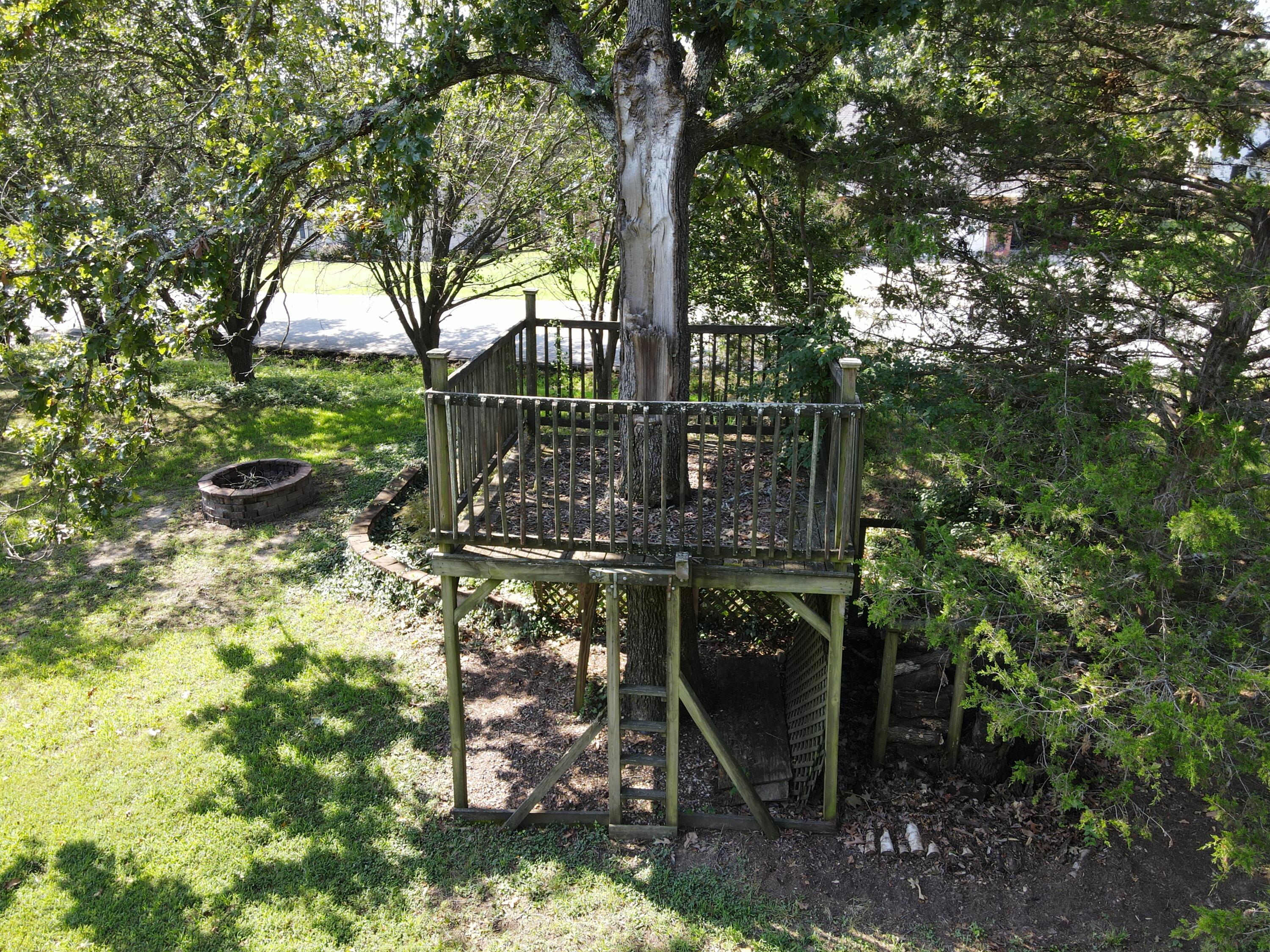 405 Covey Drive Property Photo 17