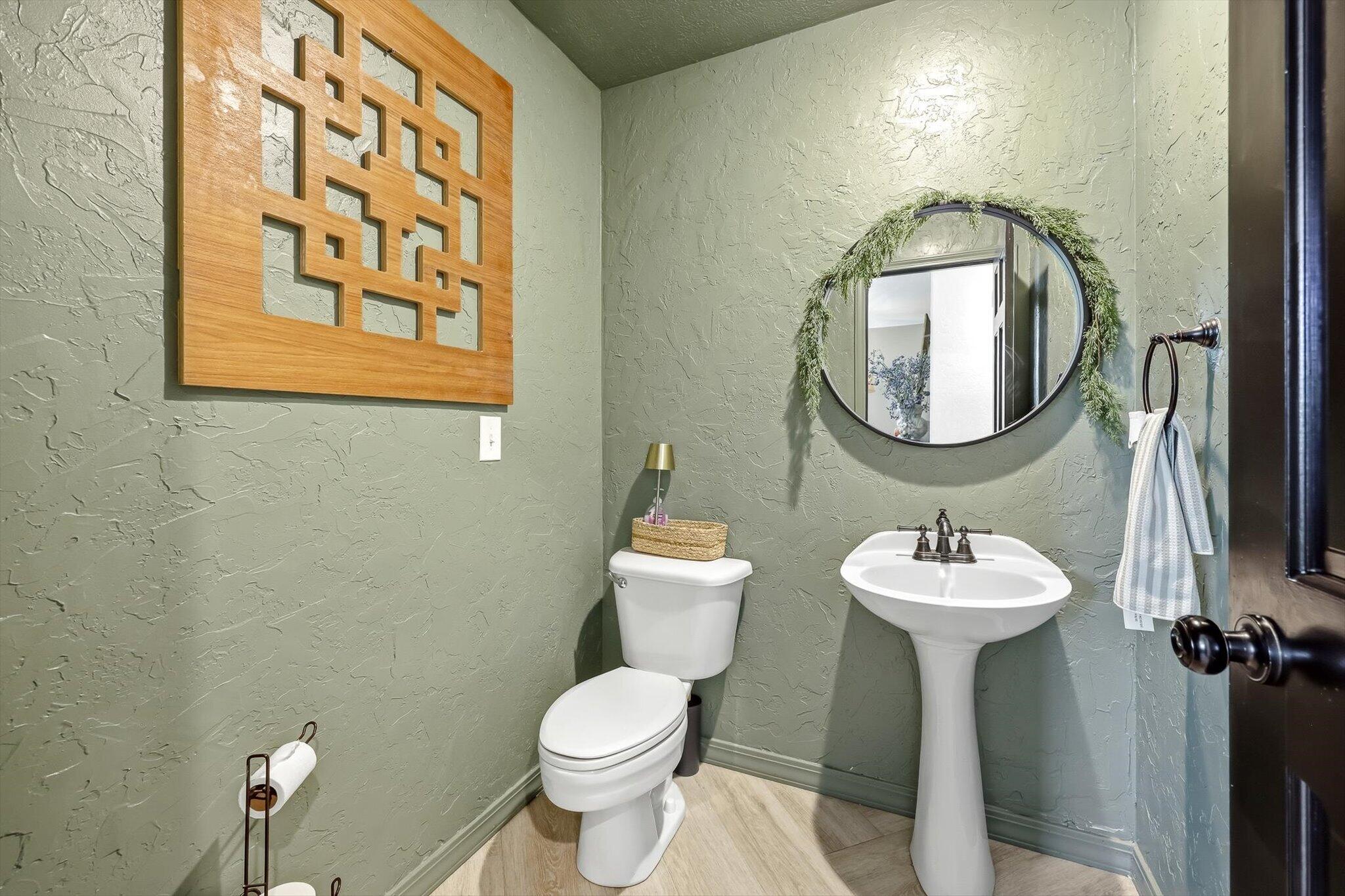 6191 South Meadowview Drive Property Photo 8