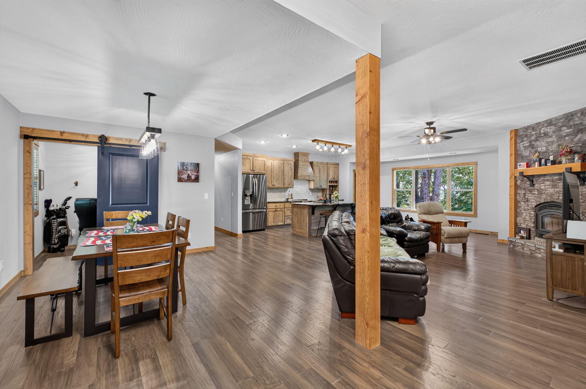 1800 Yoachum Drive Property Photo 8
