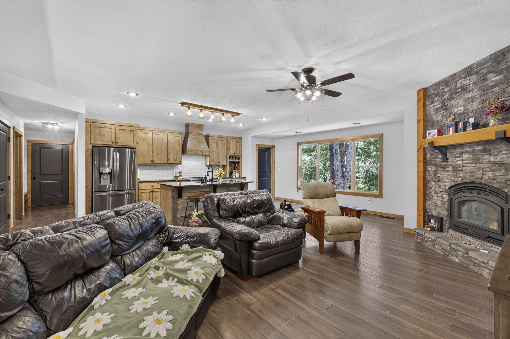 1800 Yoachum Drive Property Photo 14