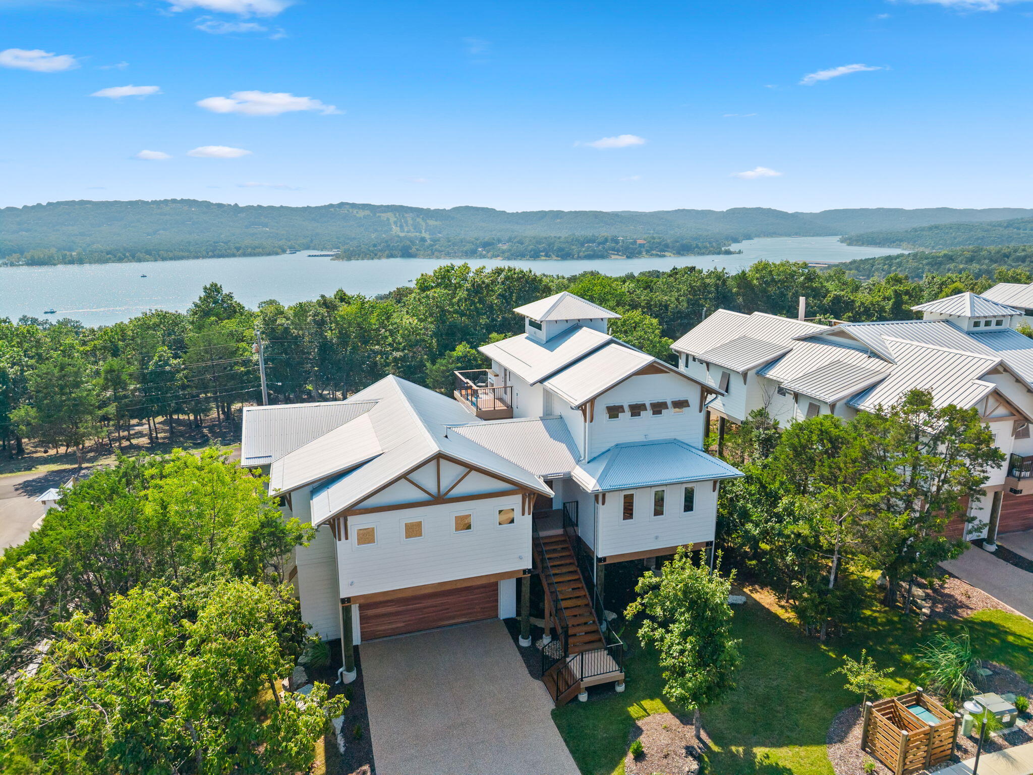 55 Sunset View Circle Property Photo 1